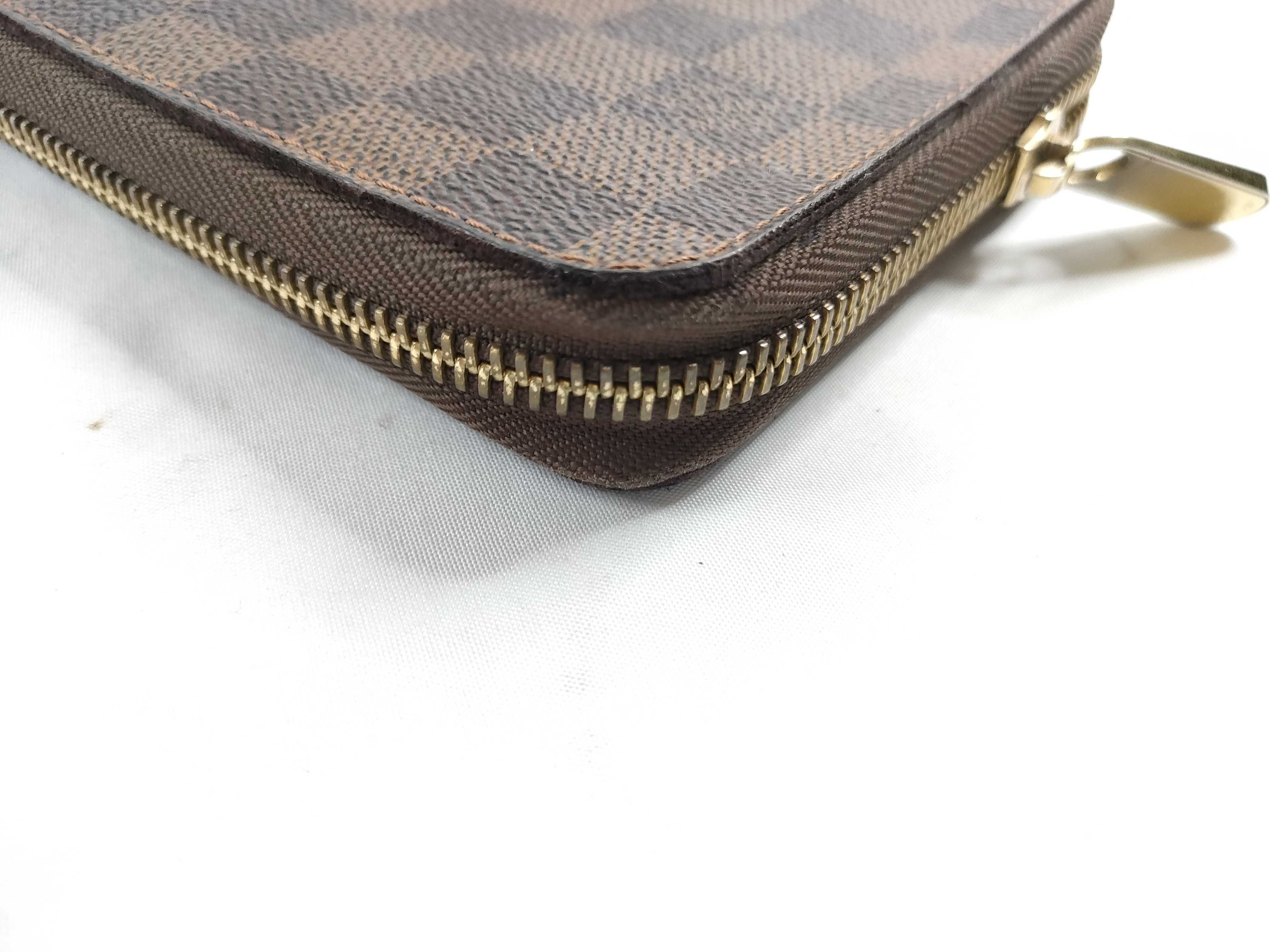Damier Louis Vuitton Damier Long Wallet — view 4