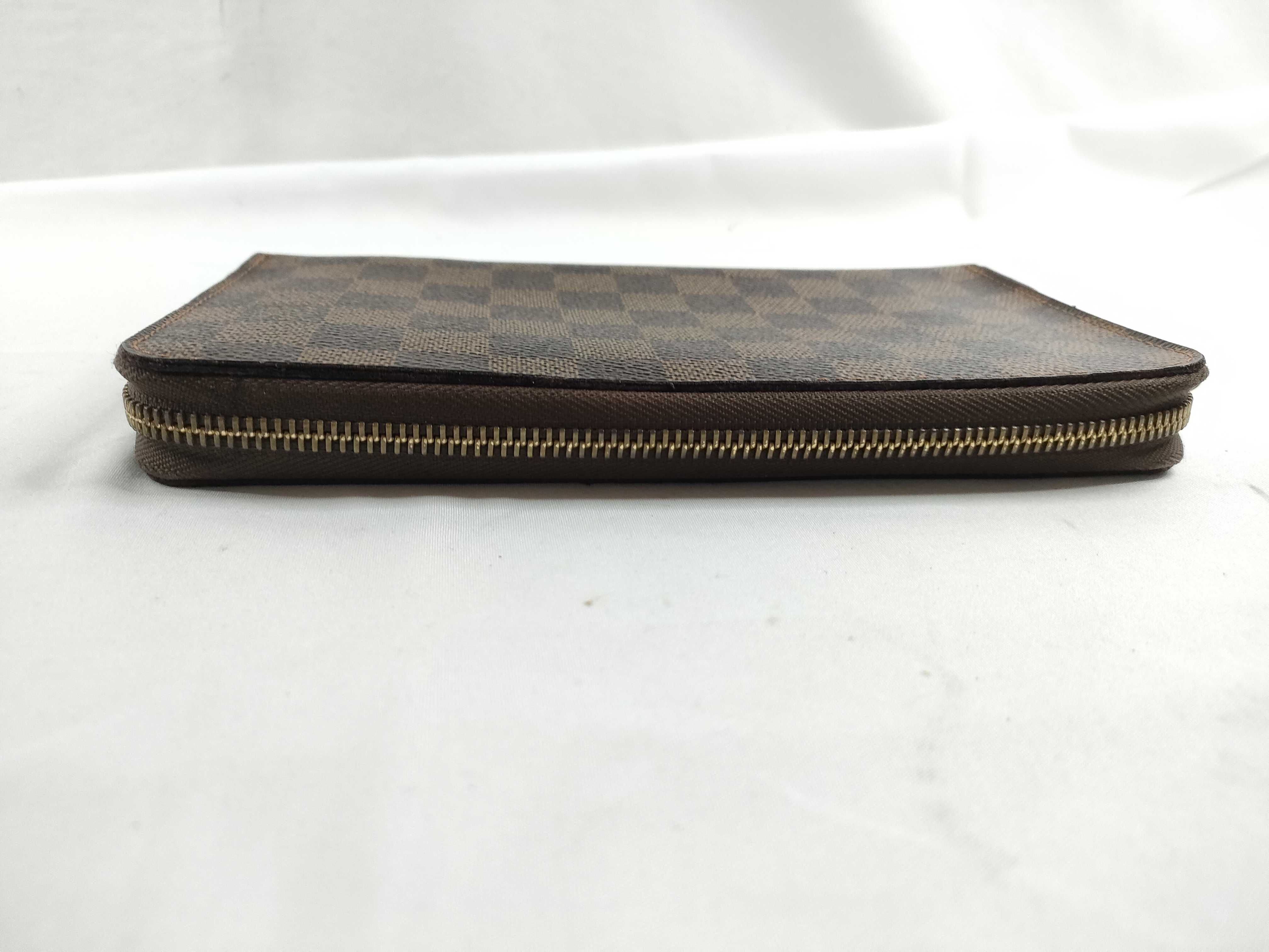 Damier Louis Vuitton Damier Long Wallet — view 6