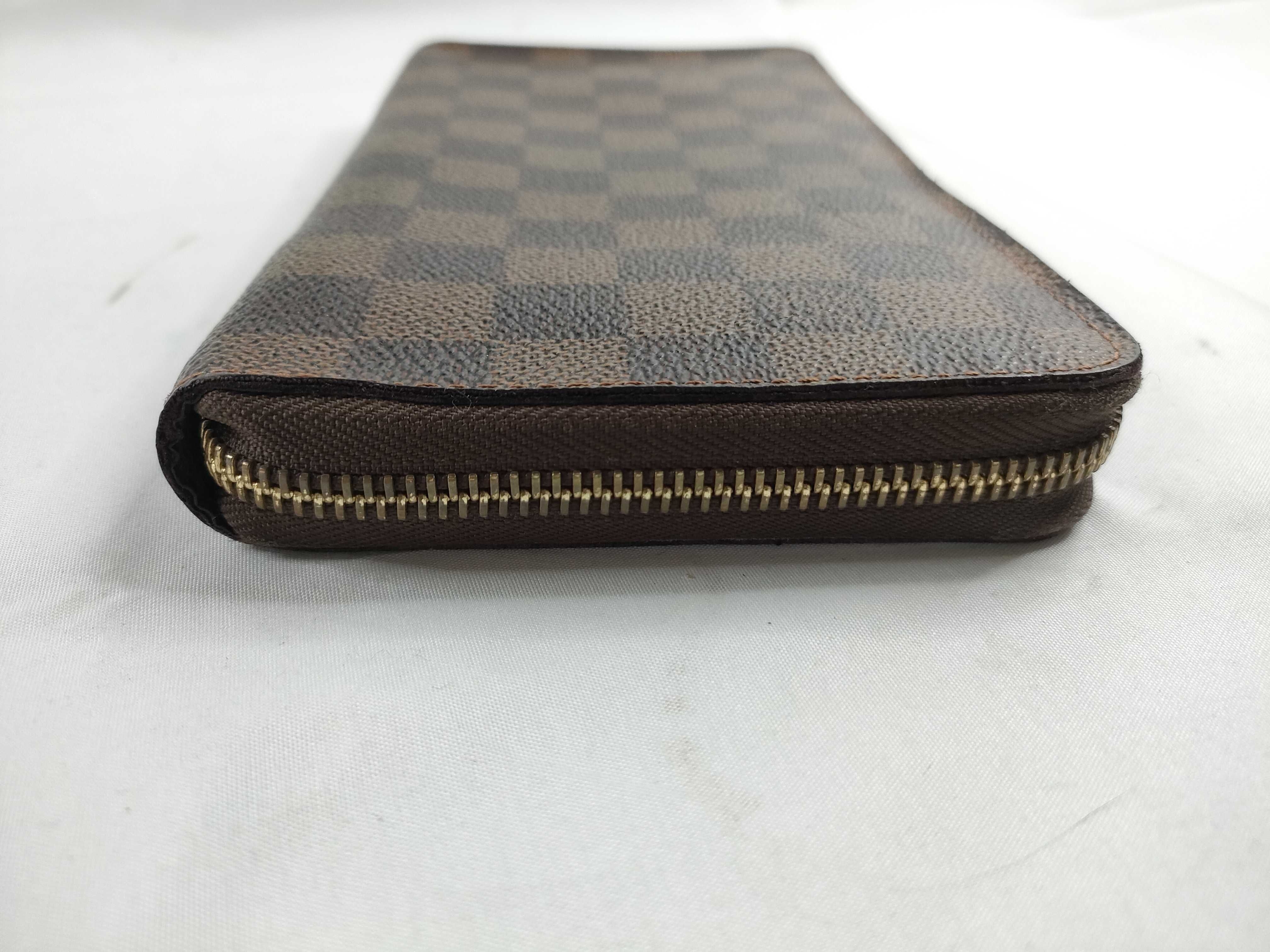 Damier Louis Vuitton Damier Long Wallet — view 7
