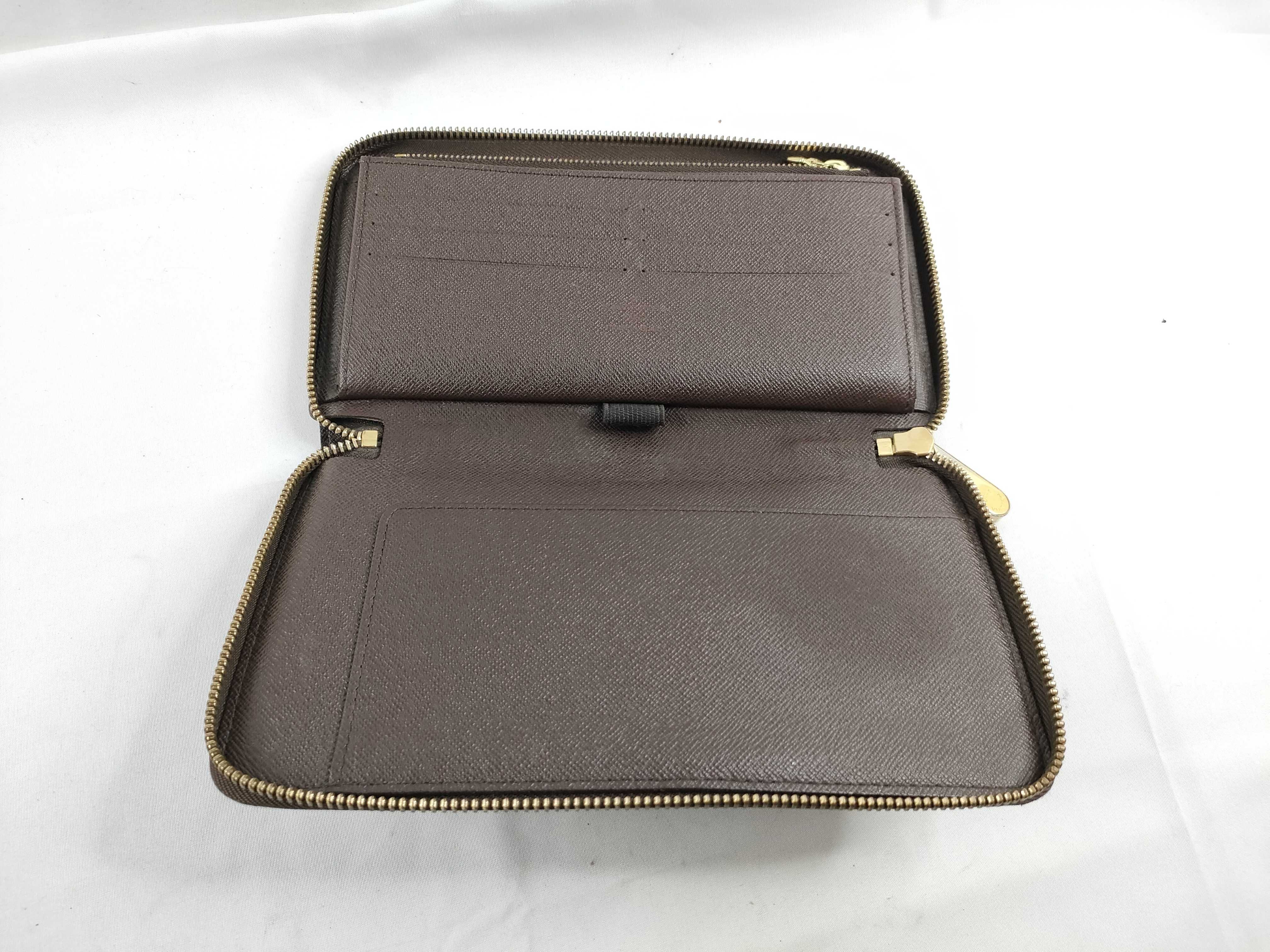 Damier Louis Vuitton Damier Long Wallet — view 8