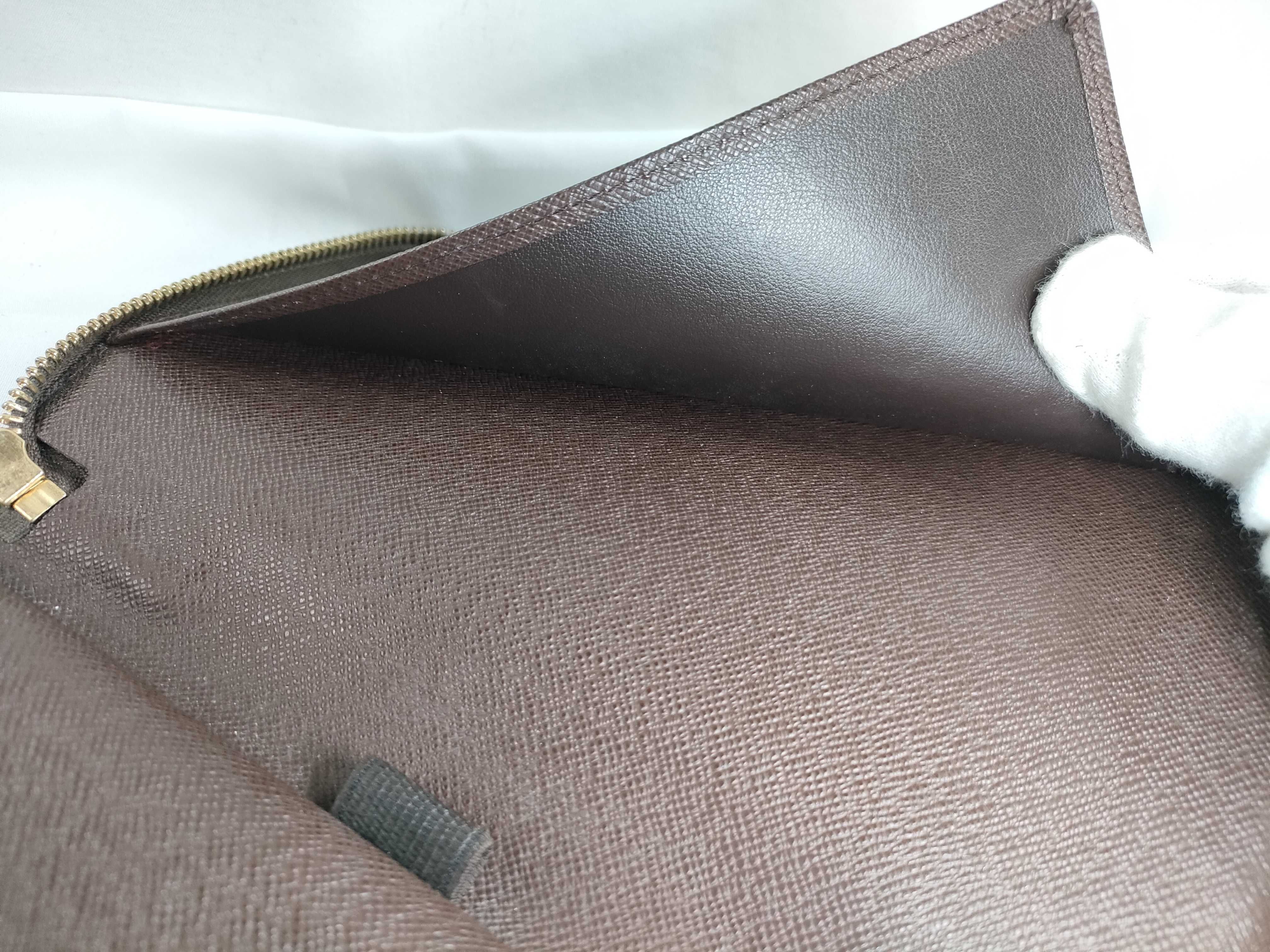Damier Louis Vuitton Damier Long Wallet — view 9