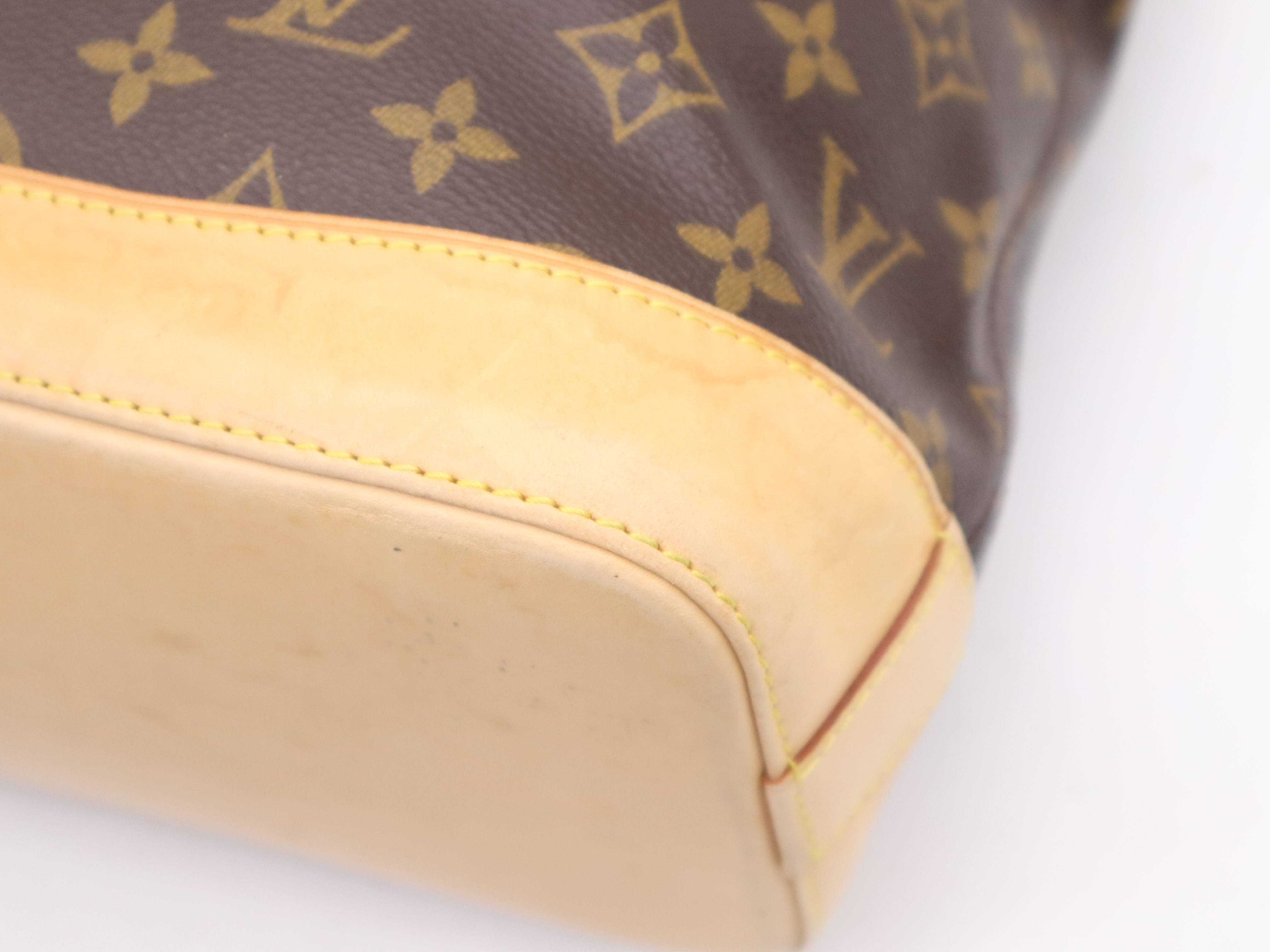 M40104 Monogram Lockit Horizontal Handbag — view 9