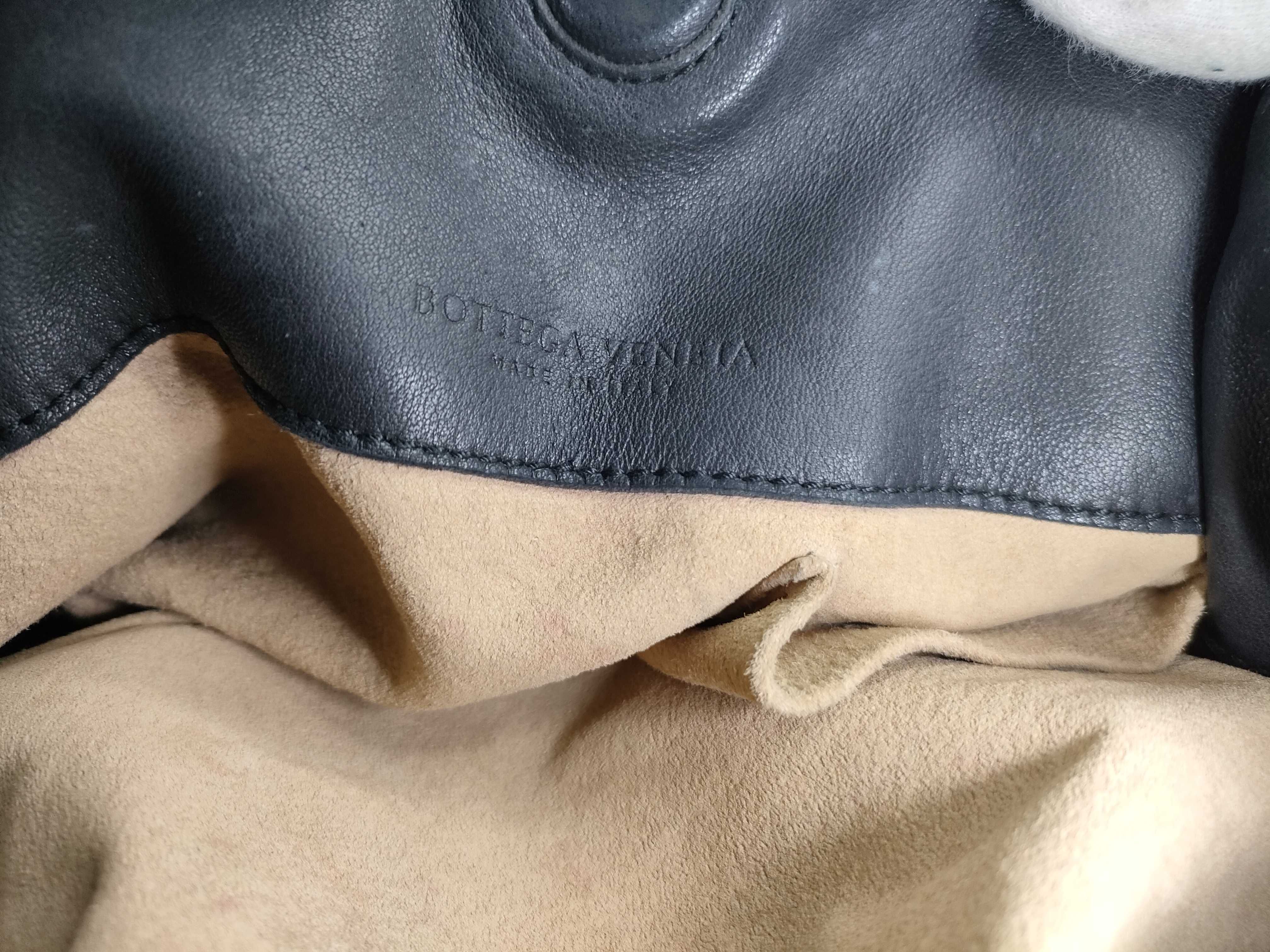 Campana Intrecciato One-Shoulder Bag, Black Shoulder Bag — view 12