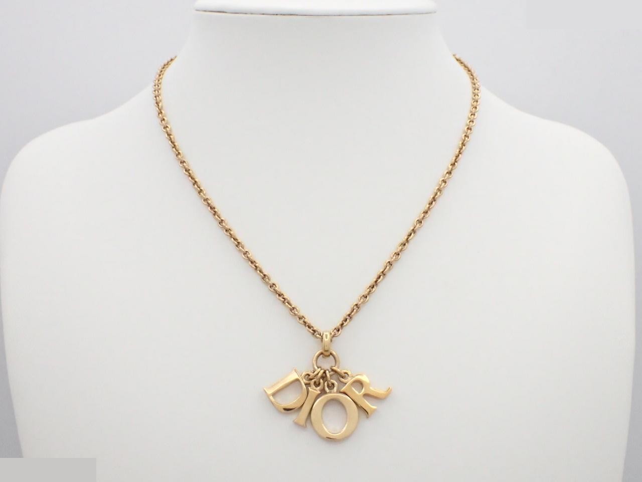 Other lines: Precious metal necklaces and pendants, chain approximately 45cm. — view 3