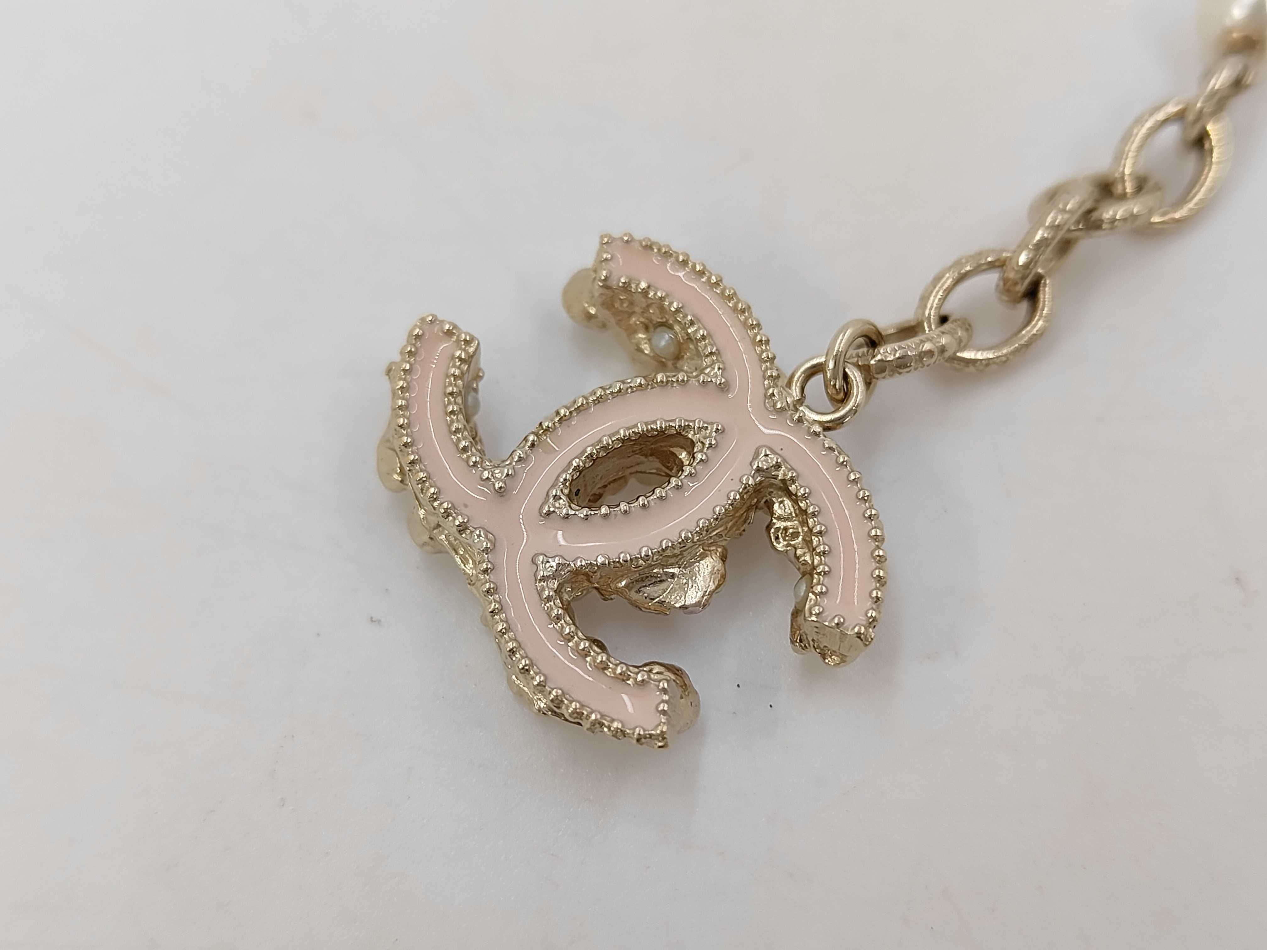 Coco Mark Flower Pearl Bracelet B11A Bracelet/Bangle — view 3