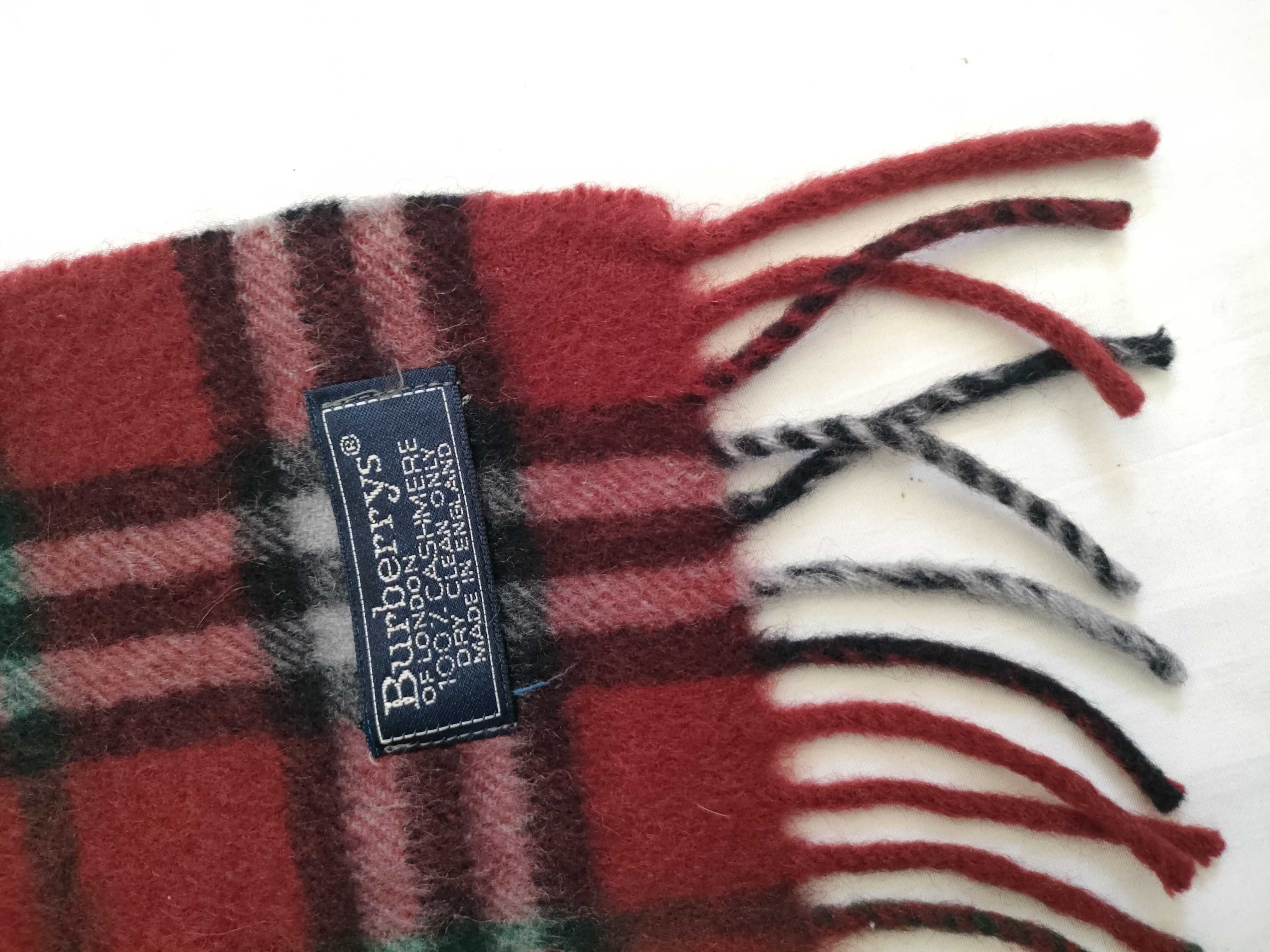 100% Cashmere Scarf, Nova Check Pattern, and other accessories. — view 7