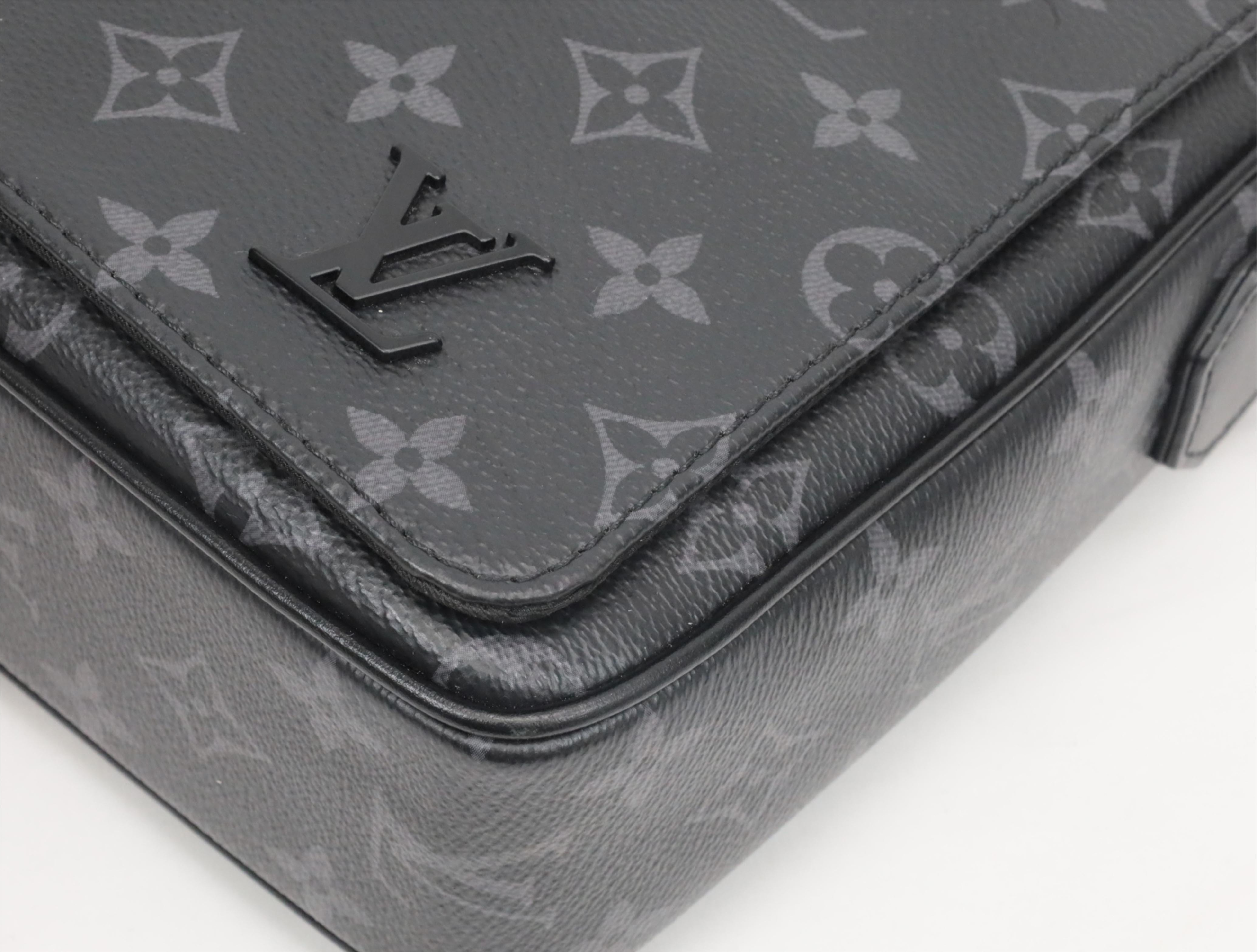 Monogram Eclipse District PM NV3 M46255 RFID Shoulder Bag — view 5