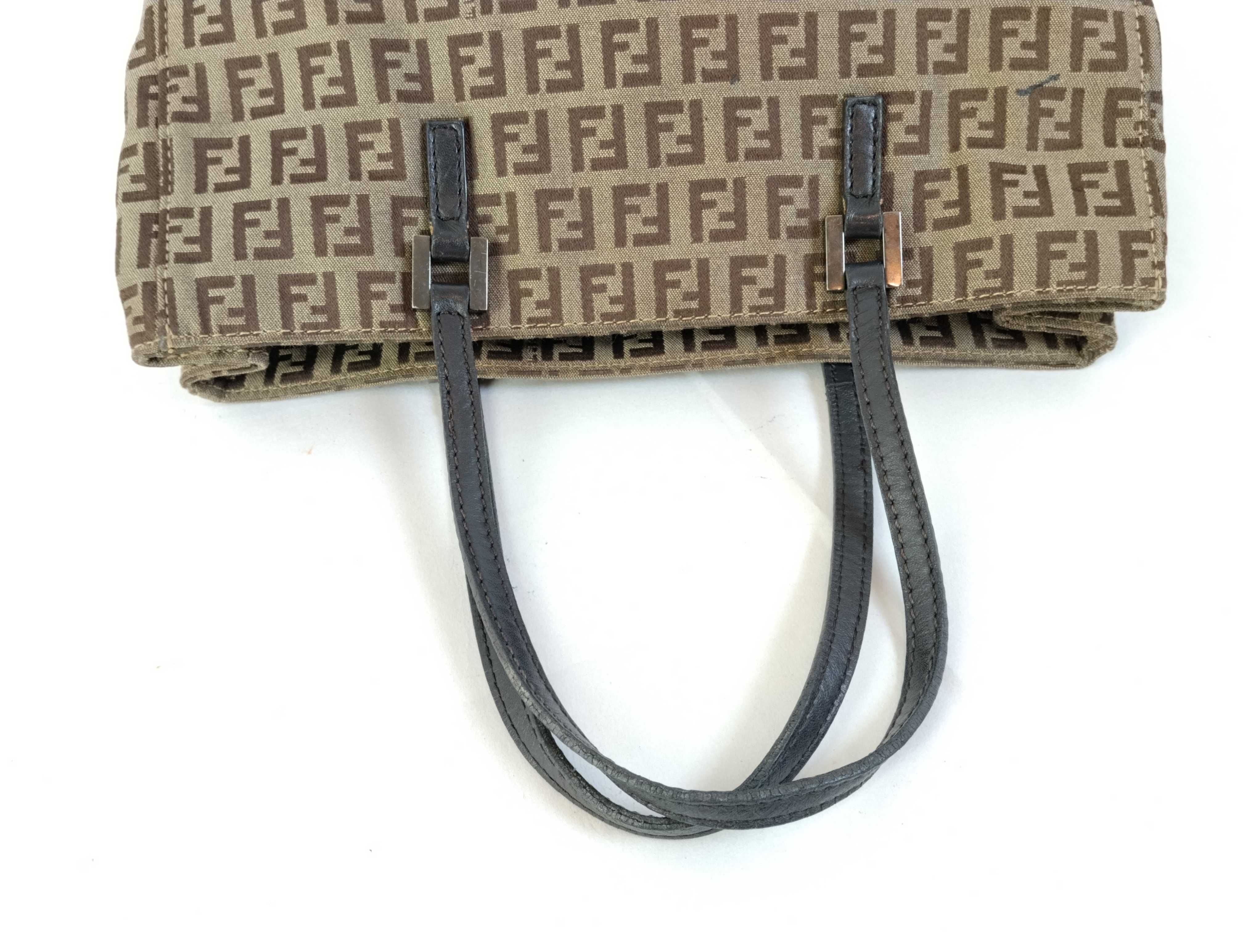 handbag — view 3