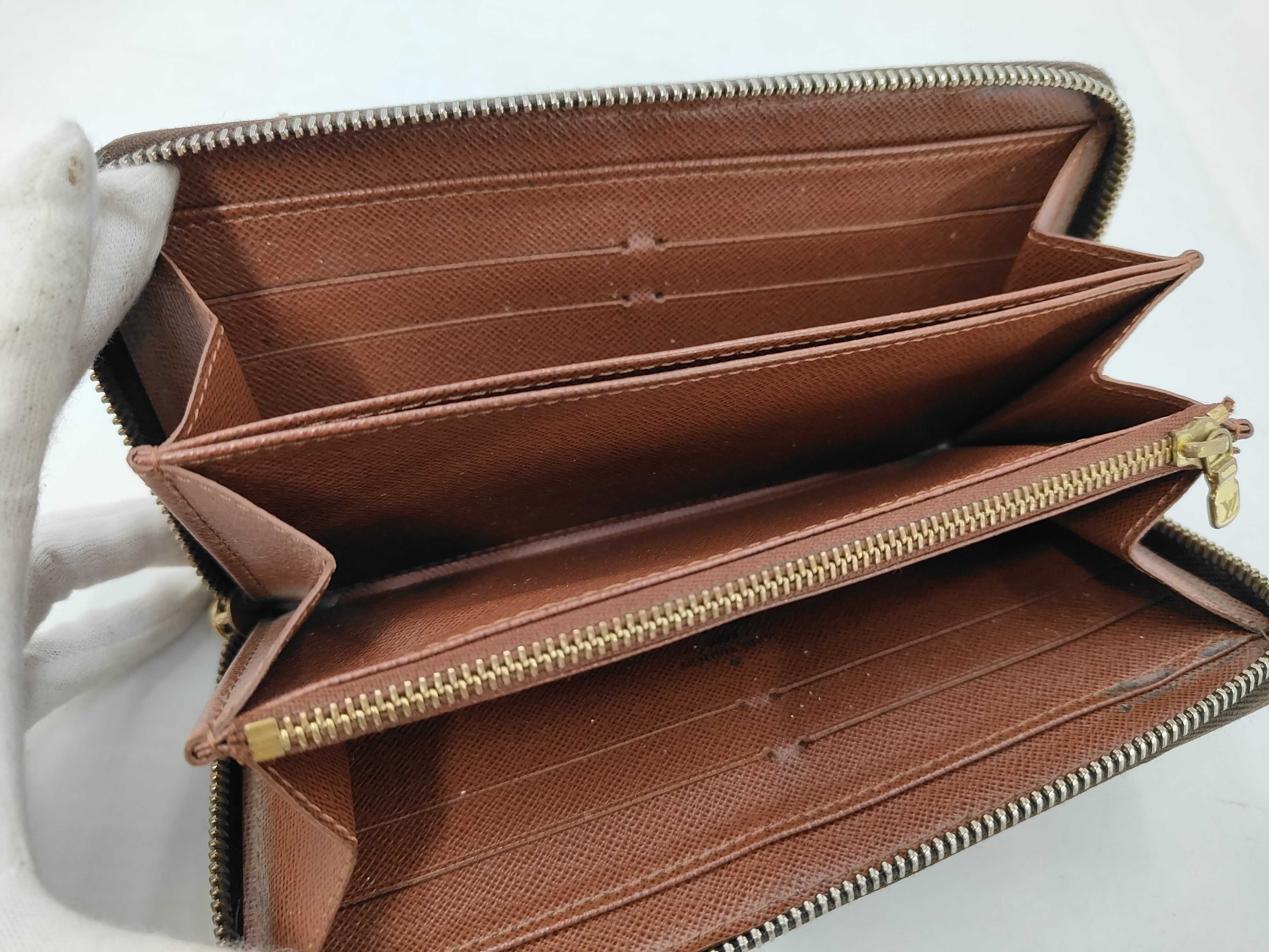 Monogram Louis Vuitton Monogram Zippy Wallet CA1026 Wallet — view 5
