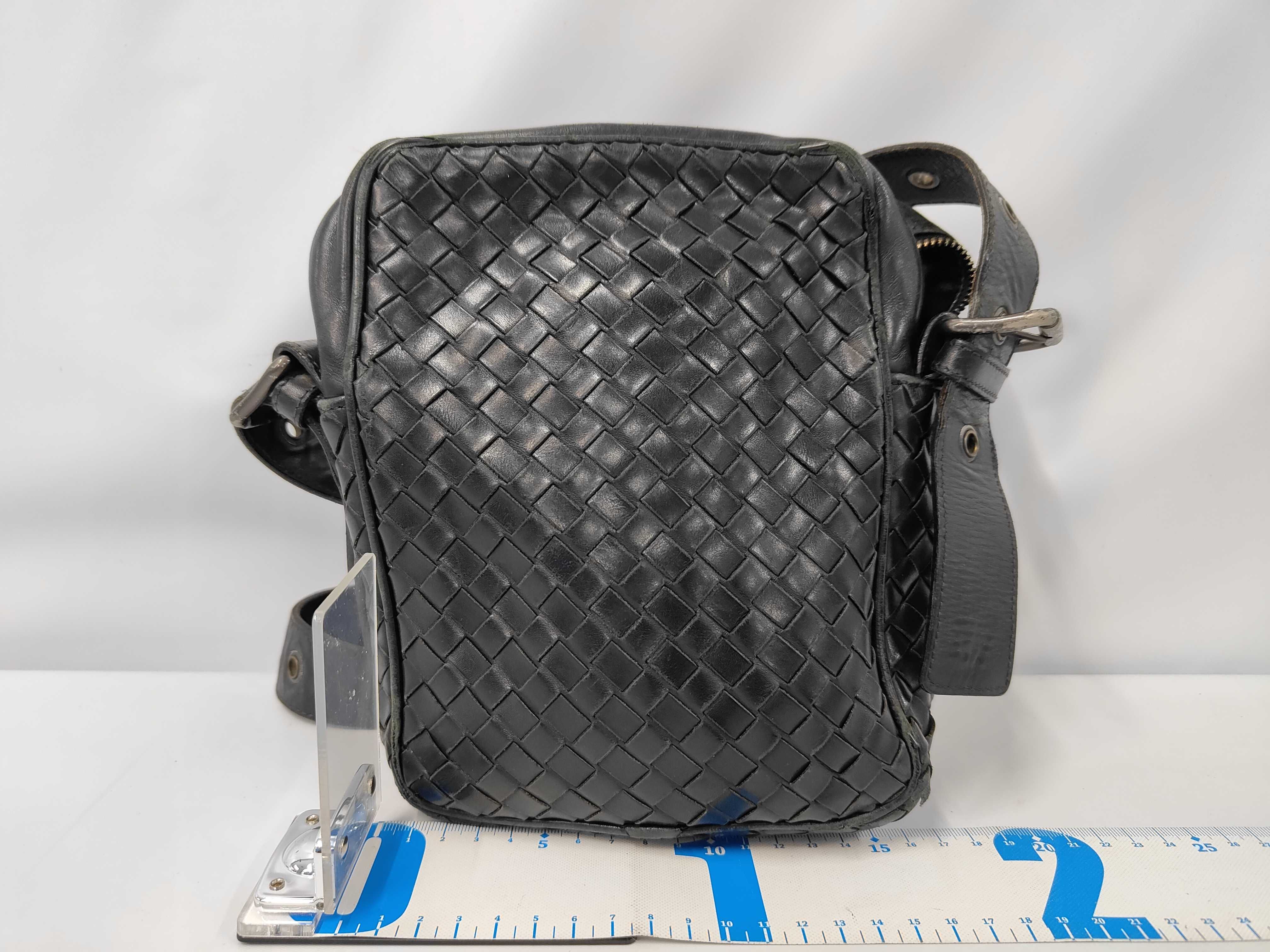 Intrecciato Bottega Veneta Shoulder Bag — view 2