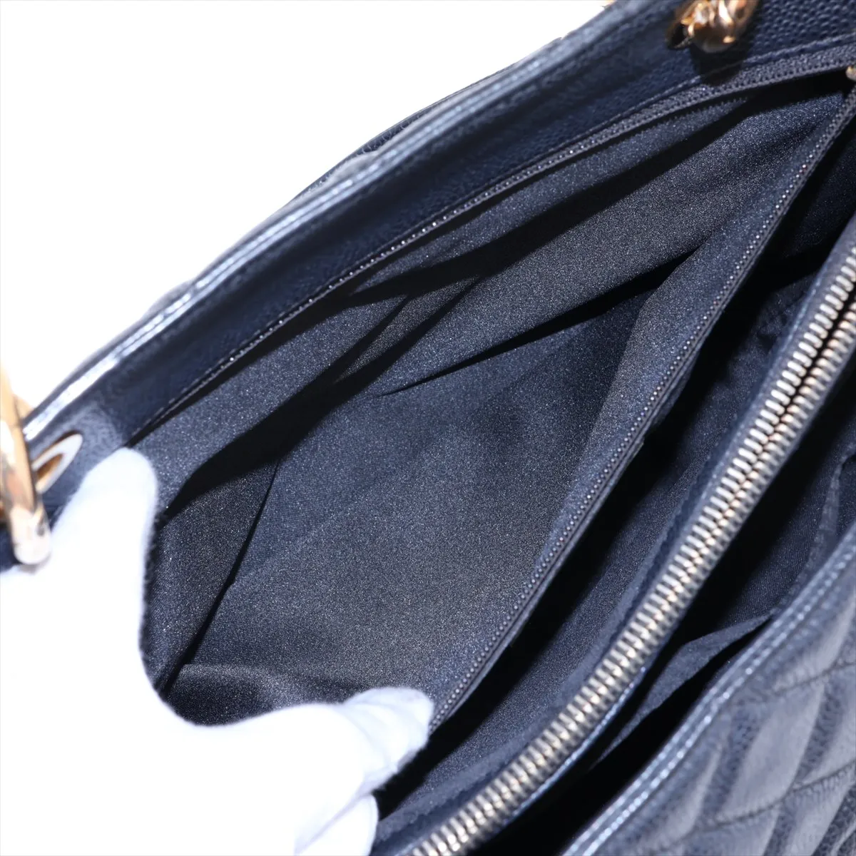 GST Caviar Skin Chain Tote Bag, Black with Gold Hardware, 14743353, Series 14 — view 11