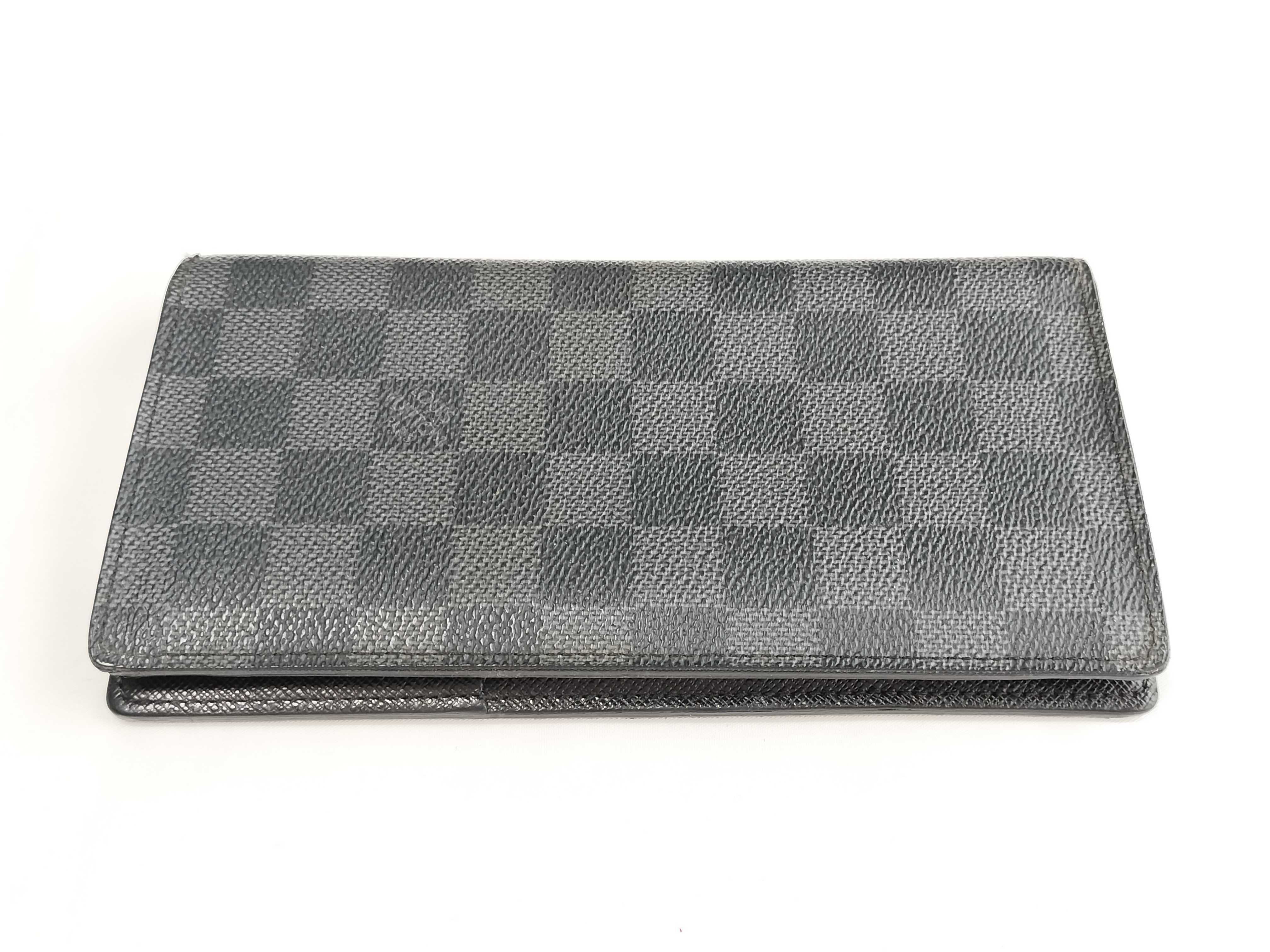 Damier Graphite N62665 Portefeuille Brazza Wallet