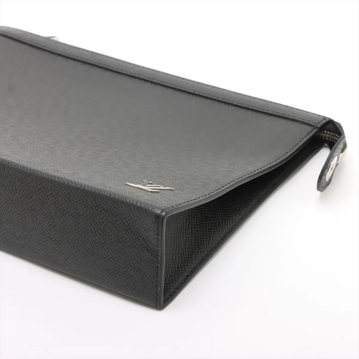Taiga Pochette Voyage M30450 Black RFID response — view 3