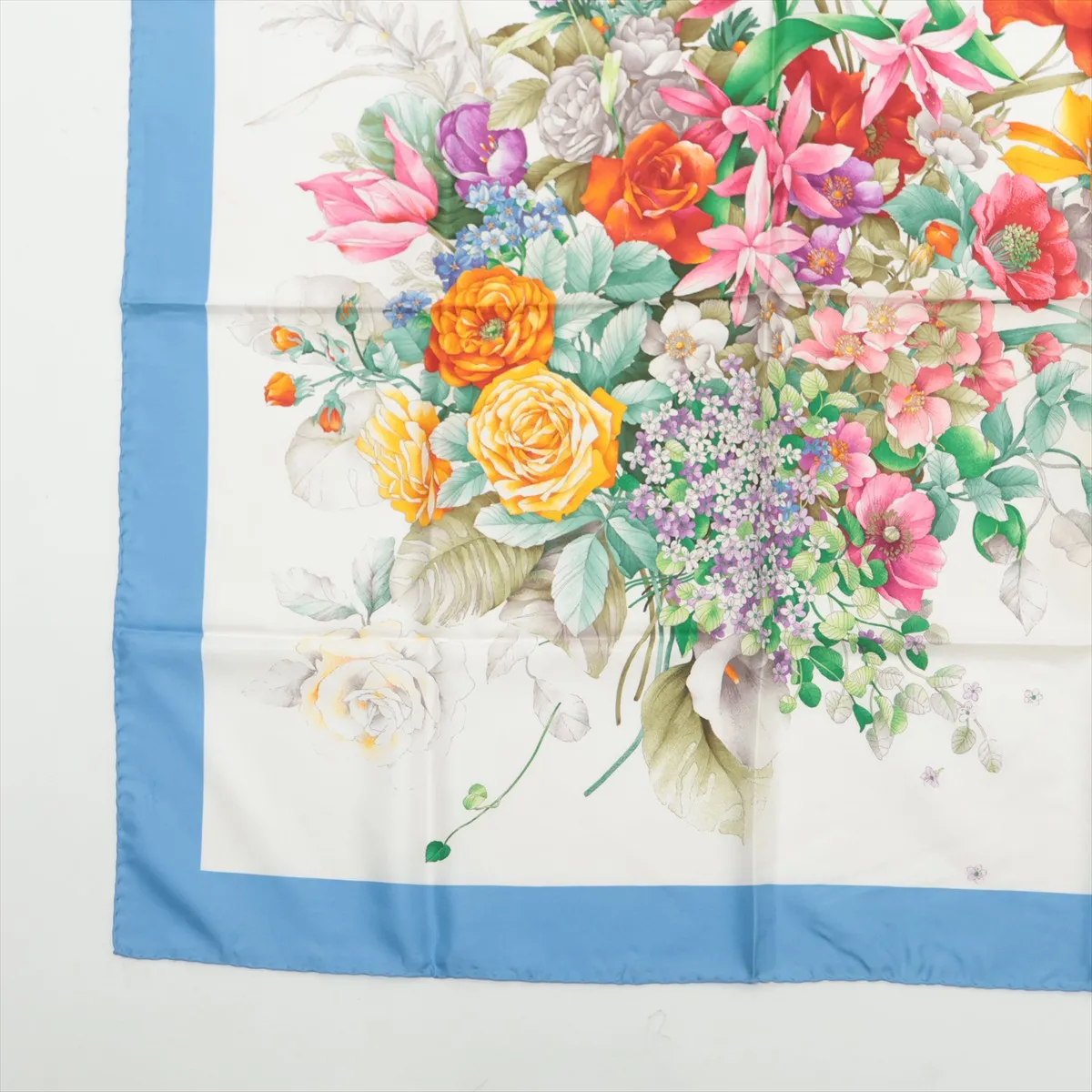Flora scarf, silk, light blue. Shows signs of wear, — view 5