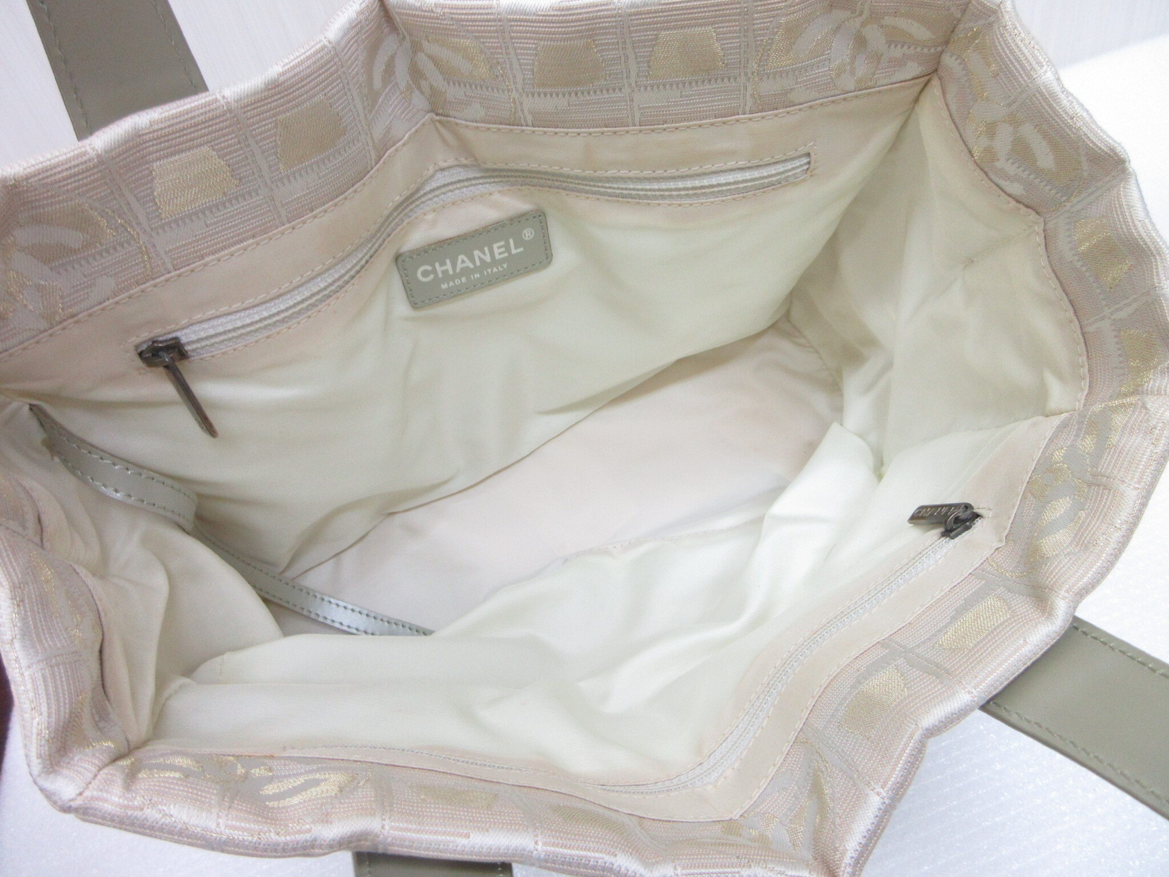 New Travel Line Nylon Canvas x Leather Tote Bag Handbag Tote Bag — view 7