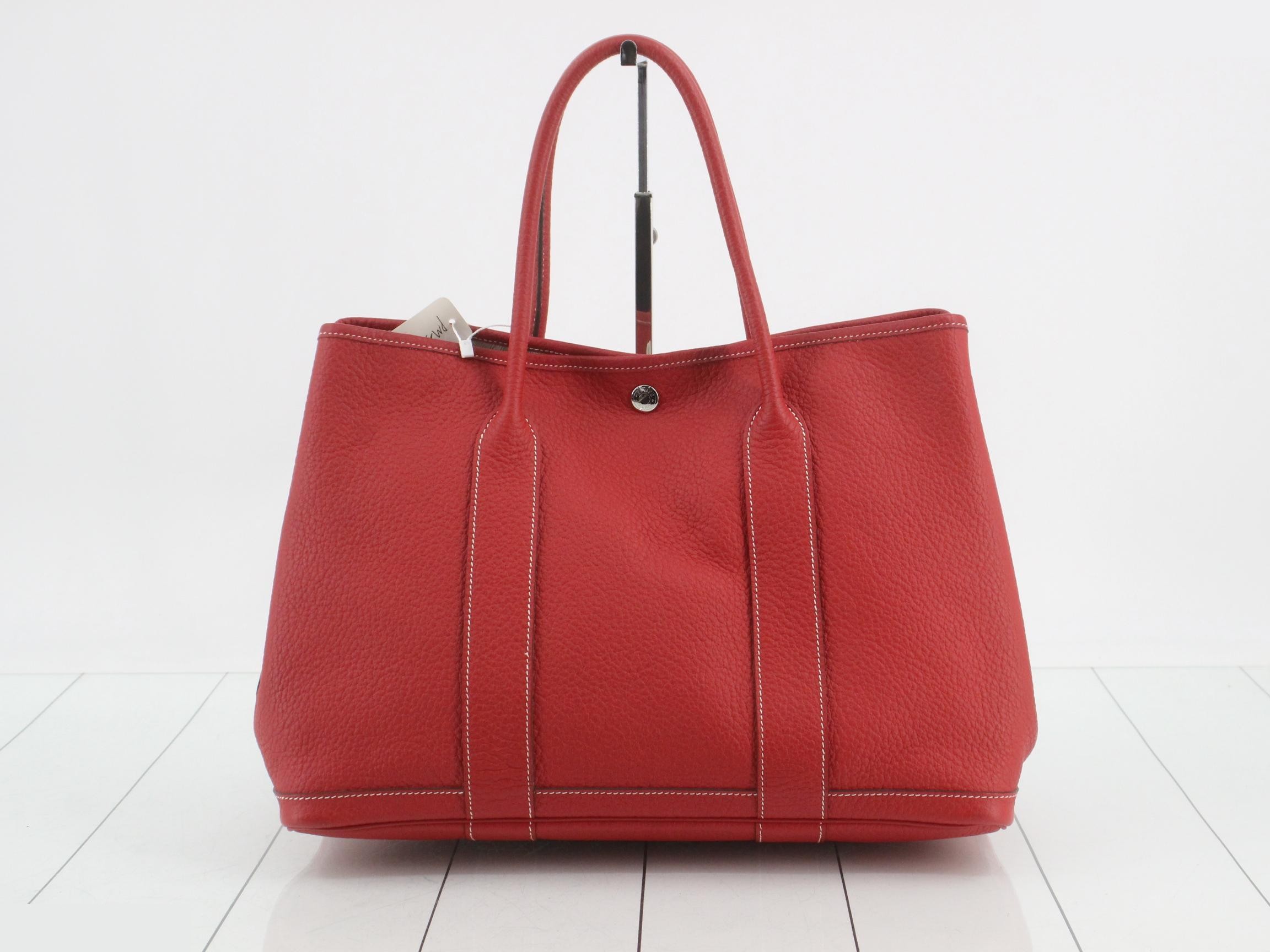 Garden Party PM Tote Bag, P Stamp, Red — view 2
