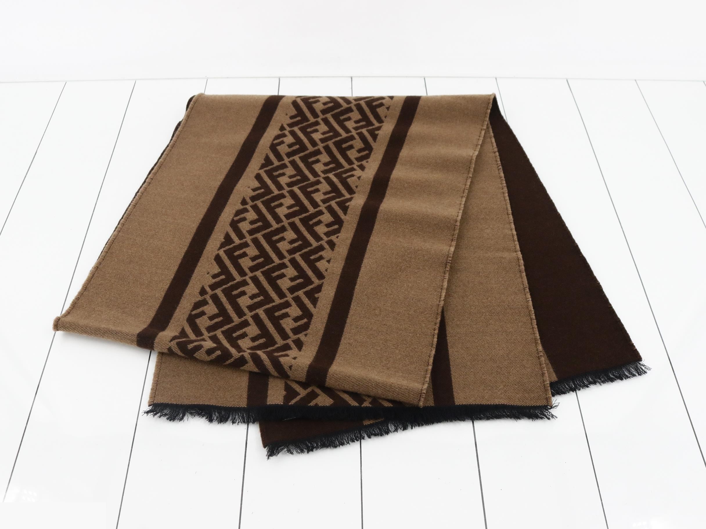 Scarf, approximately 35 x 180 cm — view 3
