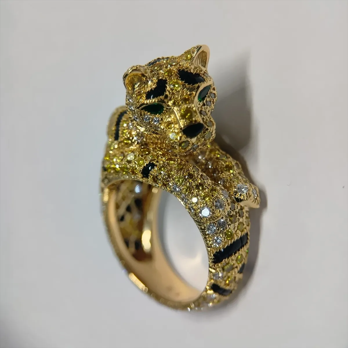 Tiger Diamond Onyx Ring 750 (YG) 16.2g Size 51 764348 Onyx chip on the nose, small chips on the stone, — view 10