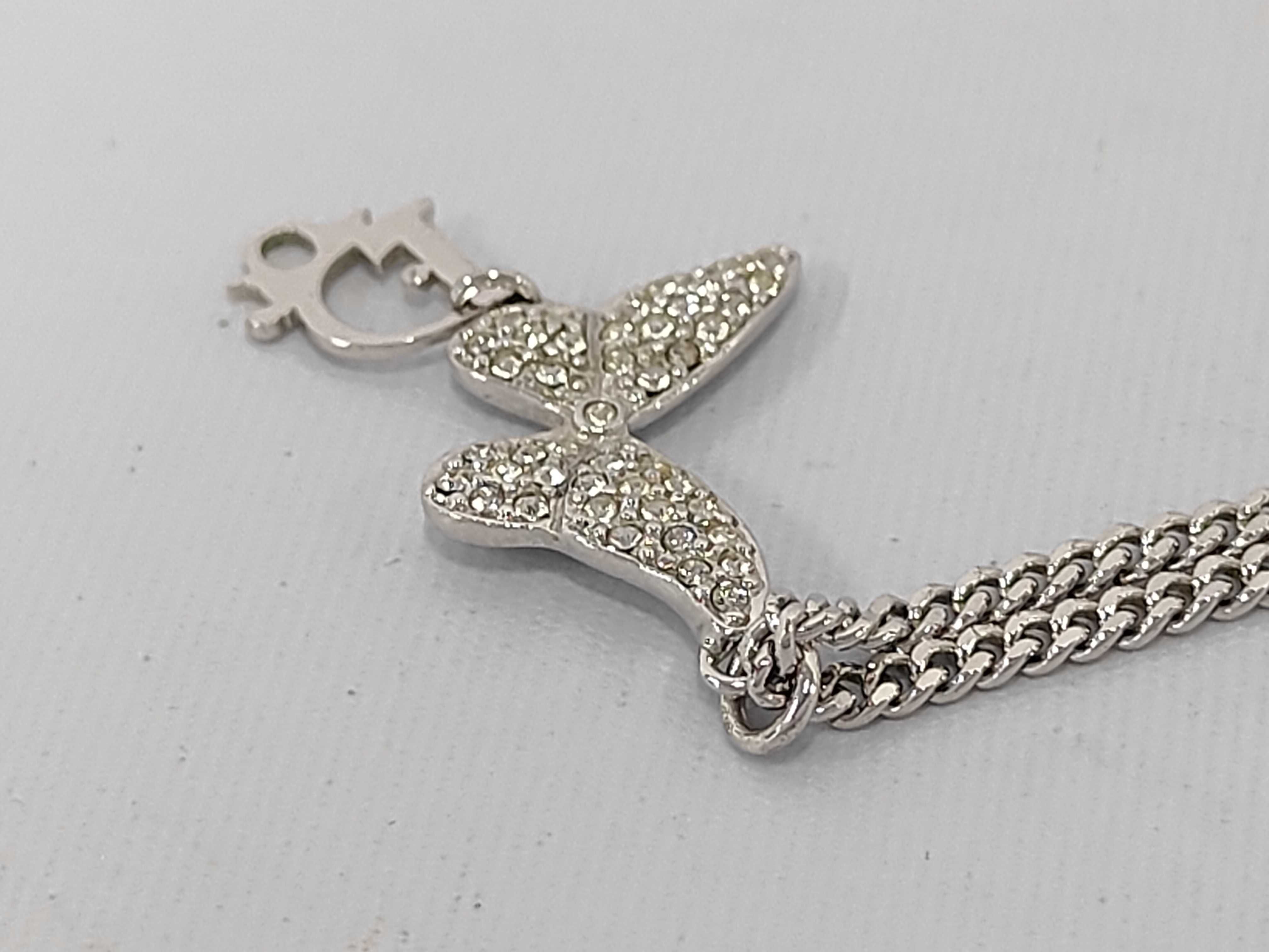 Rhinestone Logo Butterfly Curb Chain Silver Necklace — view 3