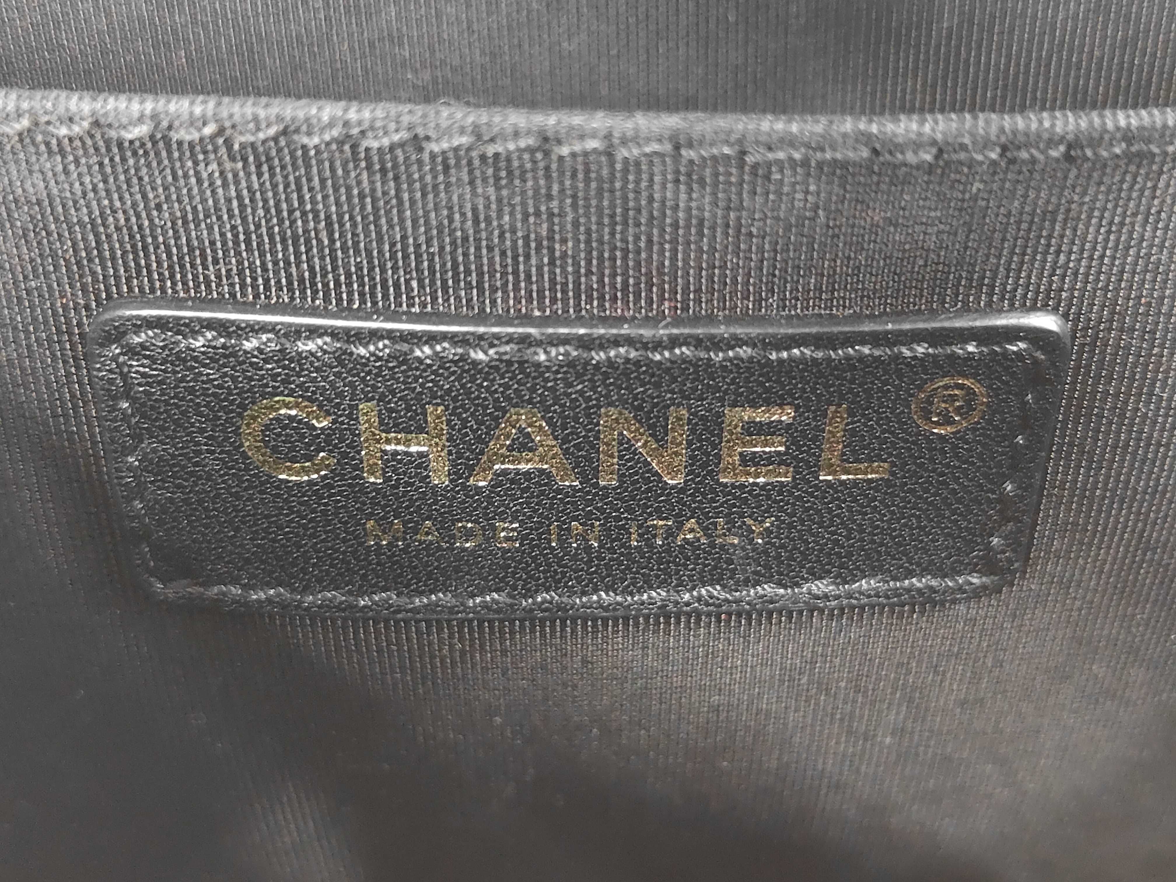 Boy Chanel 25 Shoulder Bag with Black and Gold Hardware — view 11