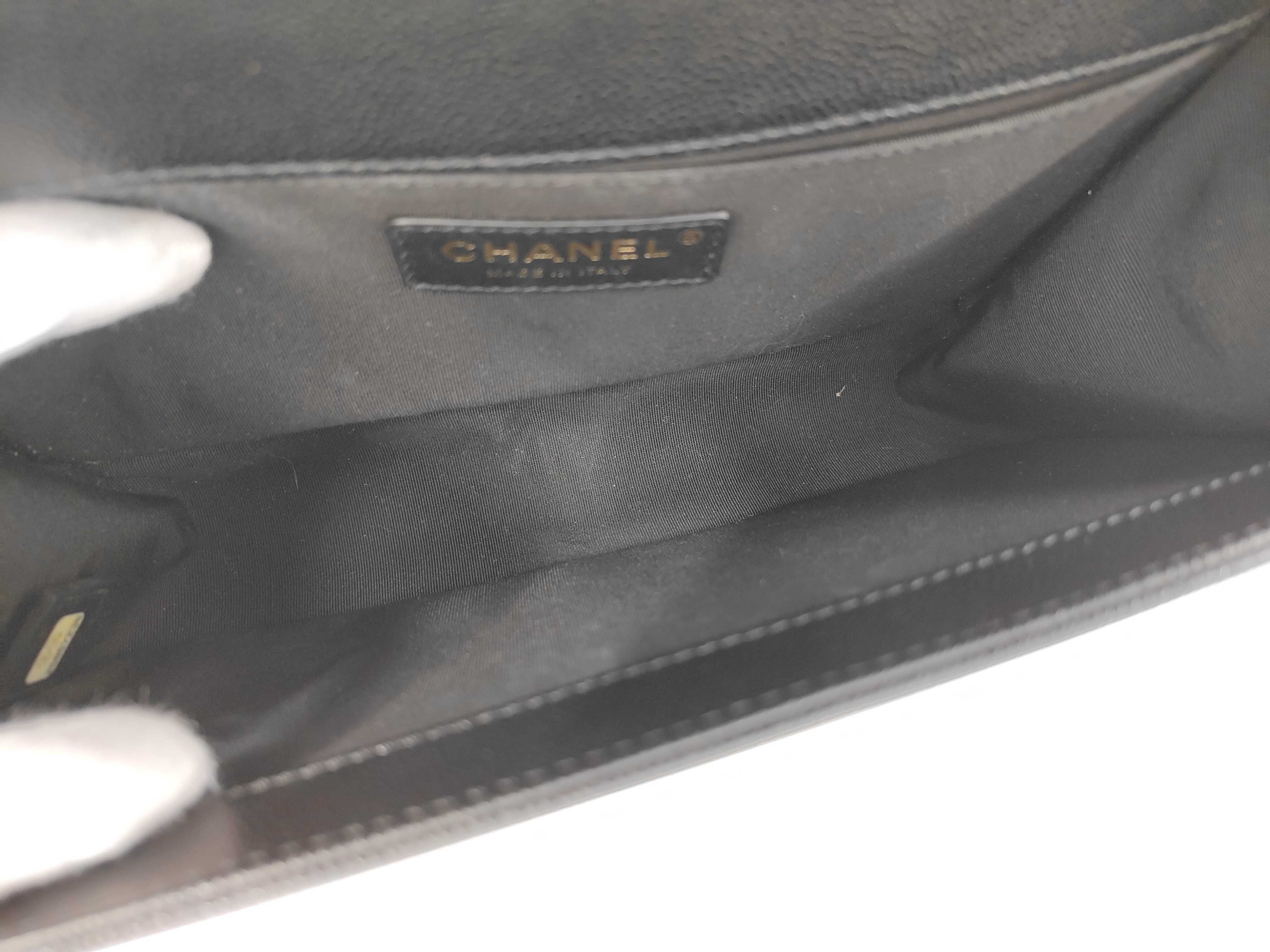 Boy Chanel 25 Shoulder Bag with Black and Gold Hardware — view 9
