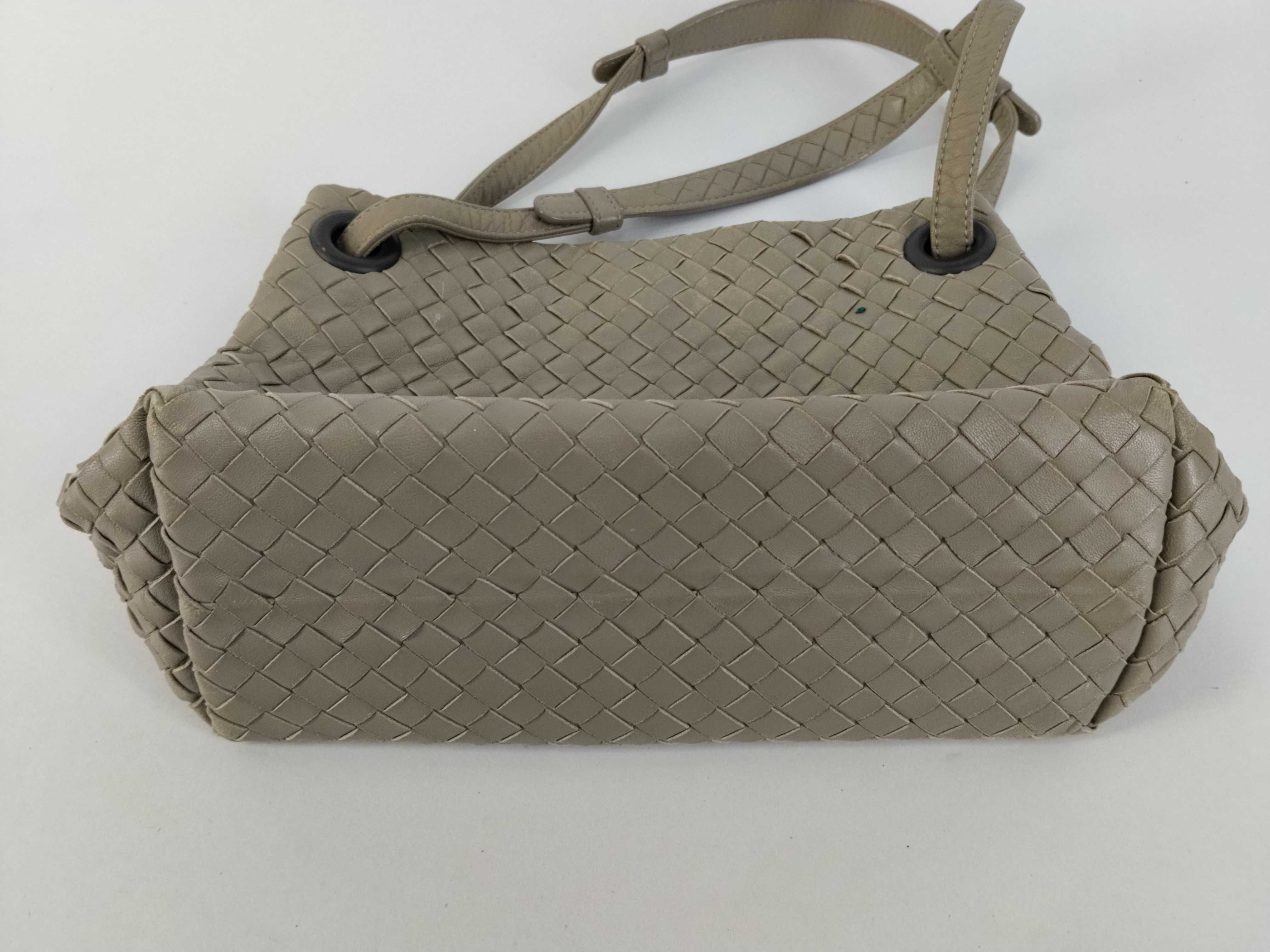 Intrecciato / Handbag / Leather Handbag — view 7