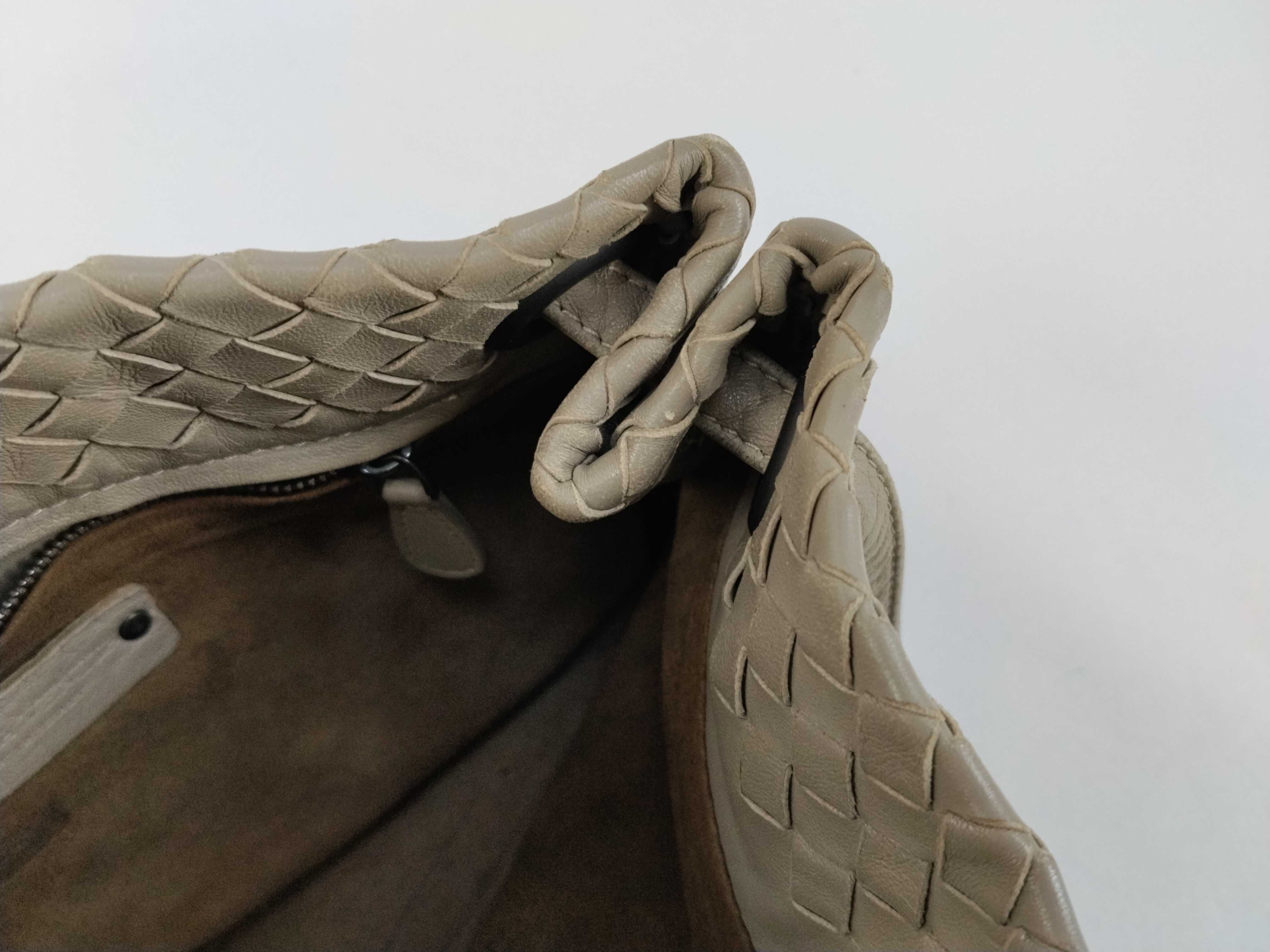 Intrecciato / Handbag / Leather Handbag — view 9