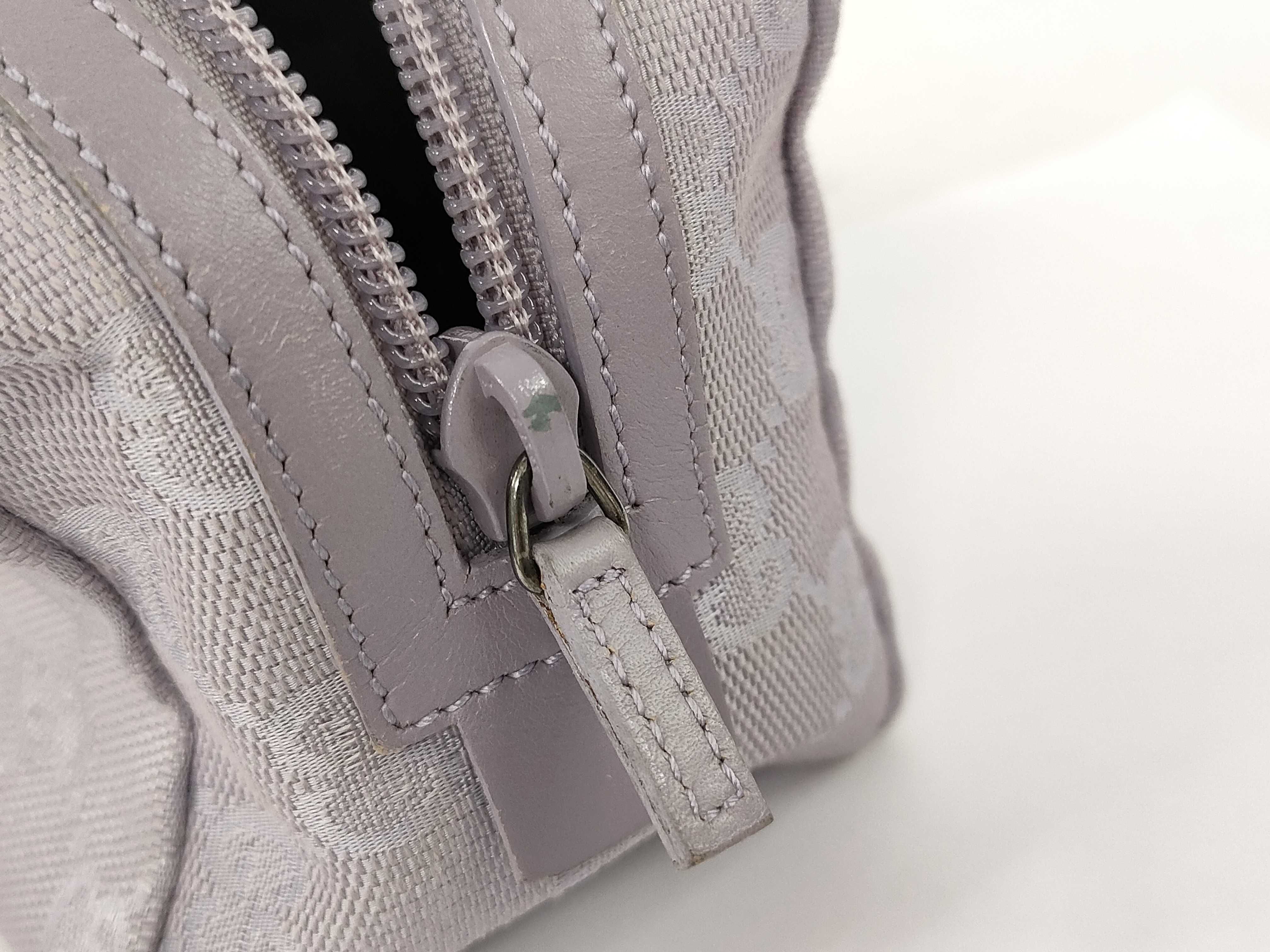 GG Canvas Pouch — view 9