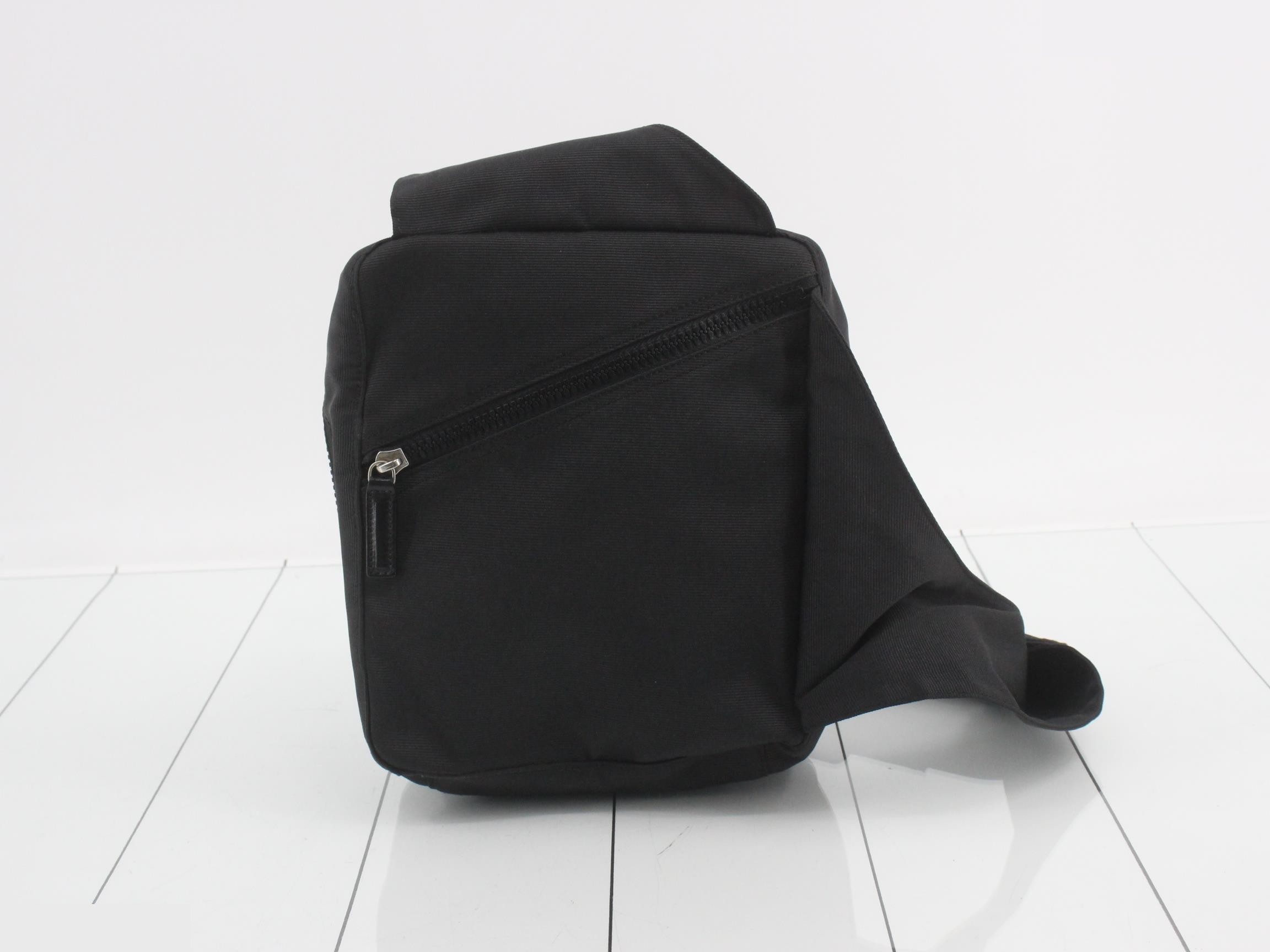Messenger — view 2