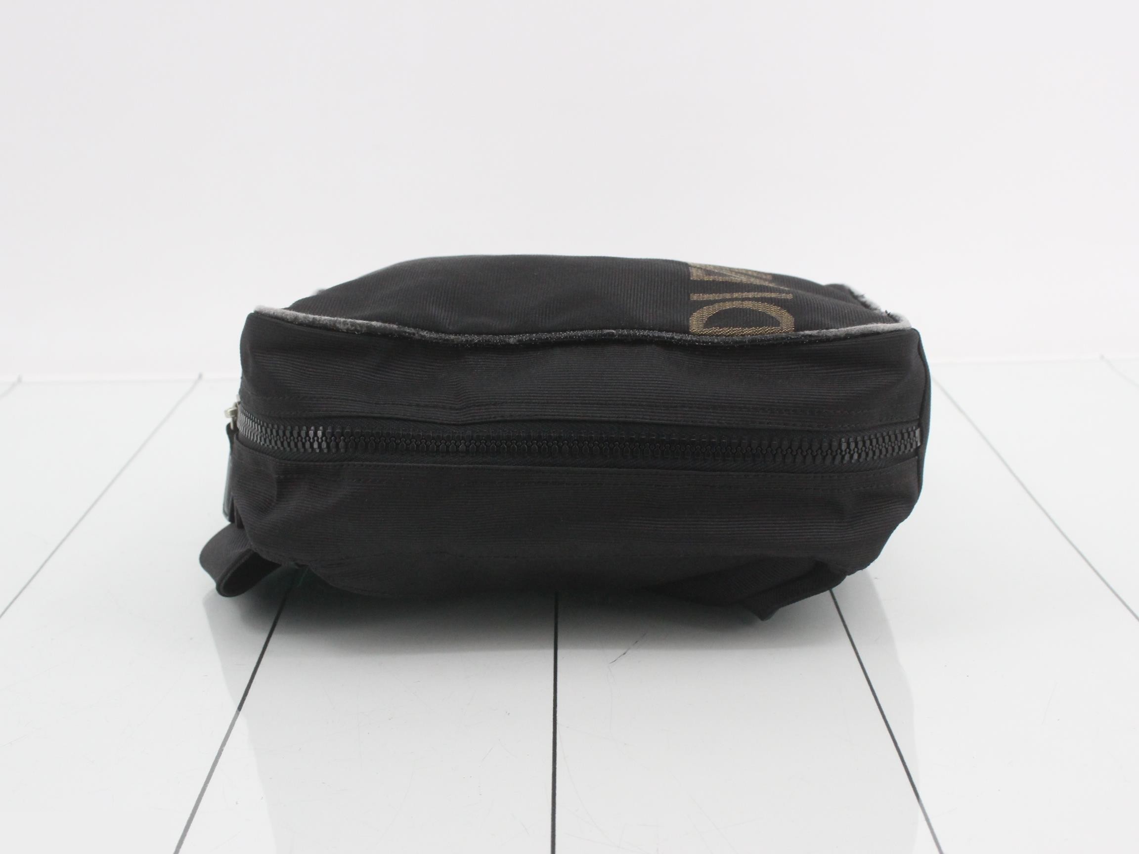 Messenger — view 4