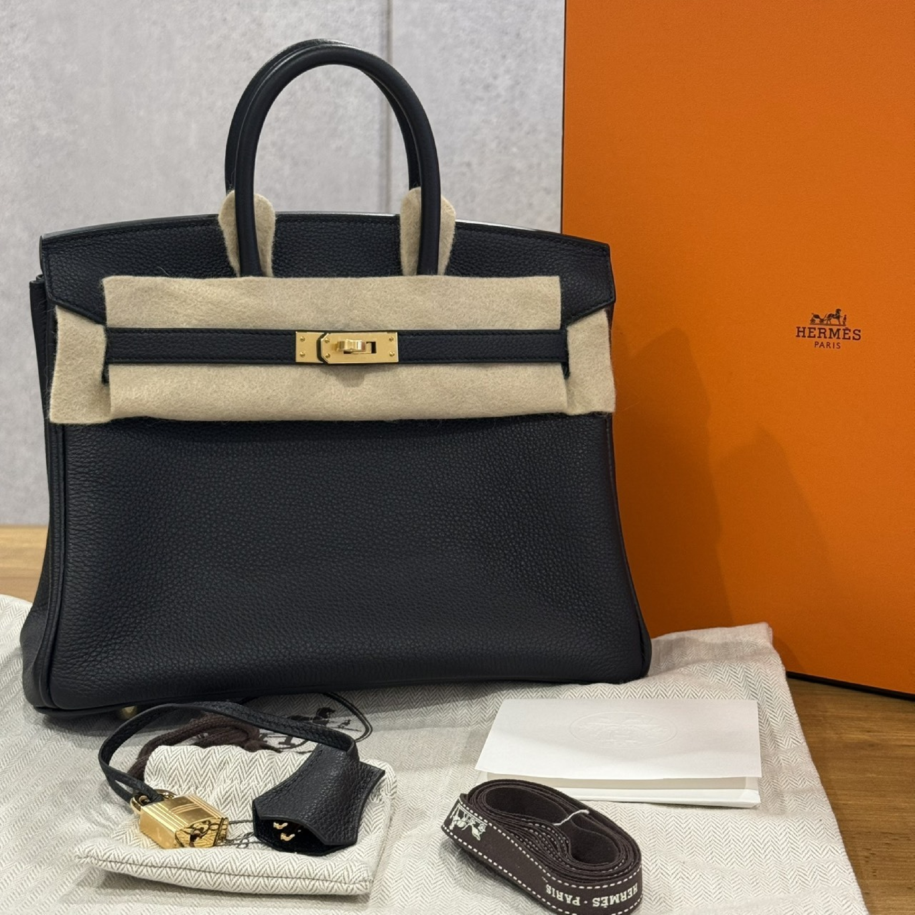 Birkin 25 Black Togo Leather Handbag with Gold Hardware and G Stamp