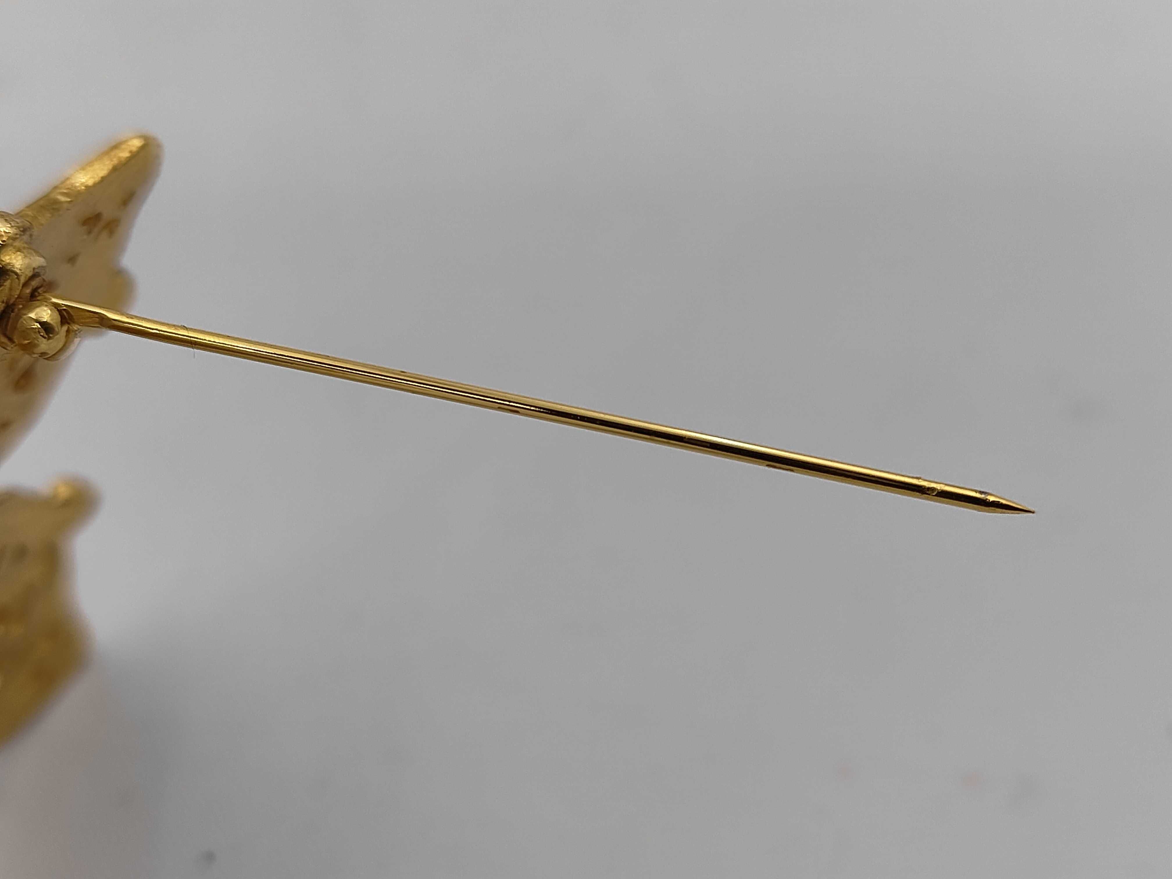 95A Coco Mark Brooch — view 3