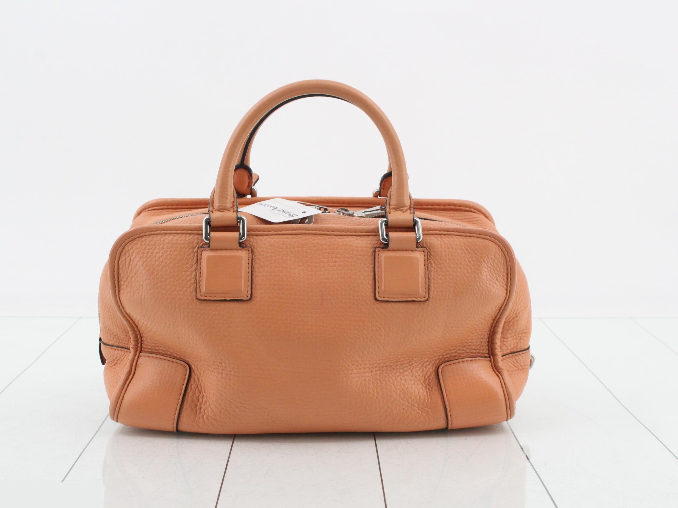 Amazona 28 Leather Handbag with Key — view 2
