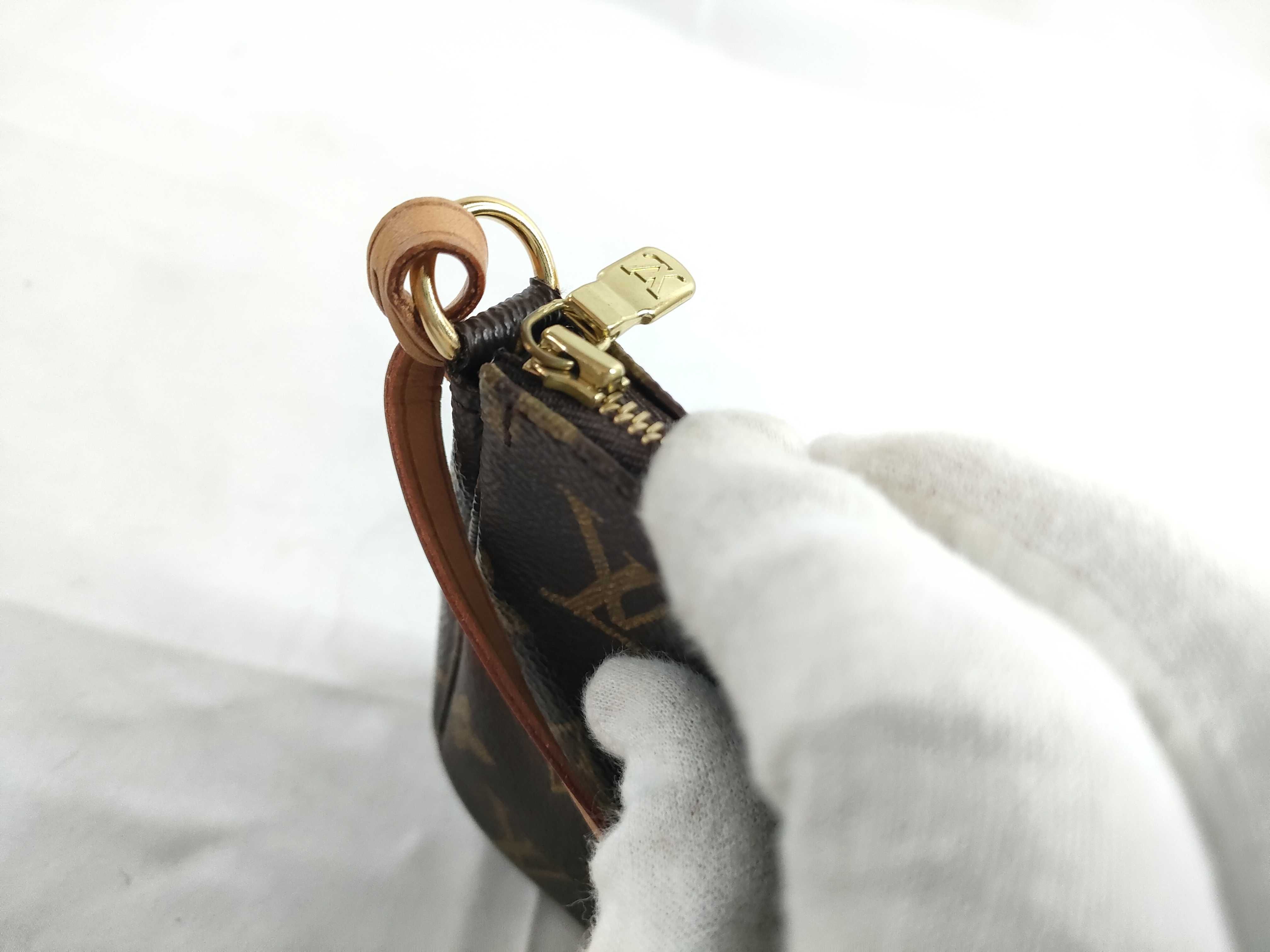 Monogram LV Monogram Pochette Accessoires Pouch M51980 Handbag — view 13