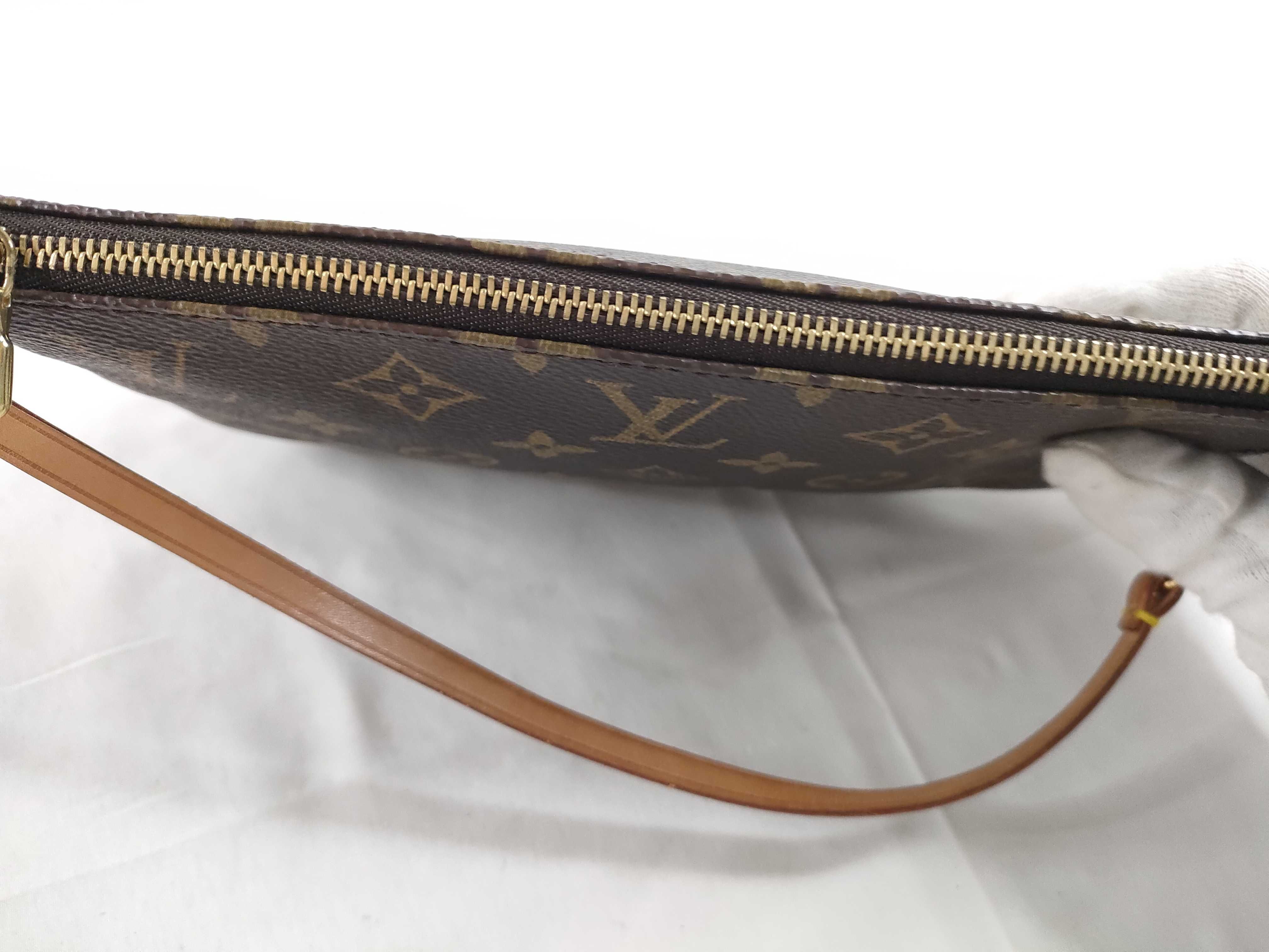 Monogram LV Monogram Pochette Accessoires Pouch M51980 Handbag — view 9