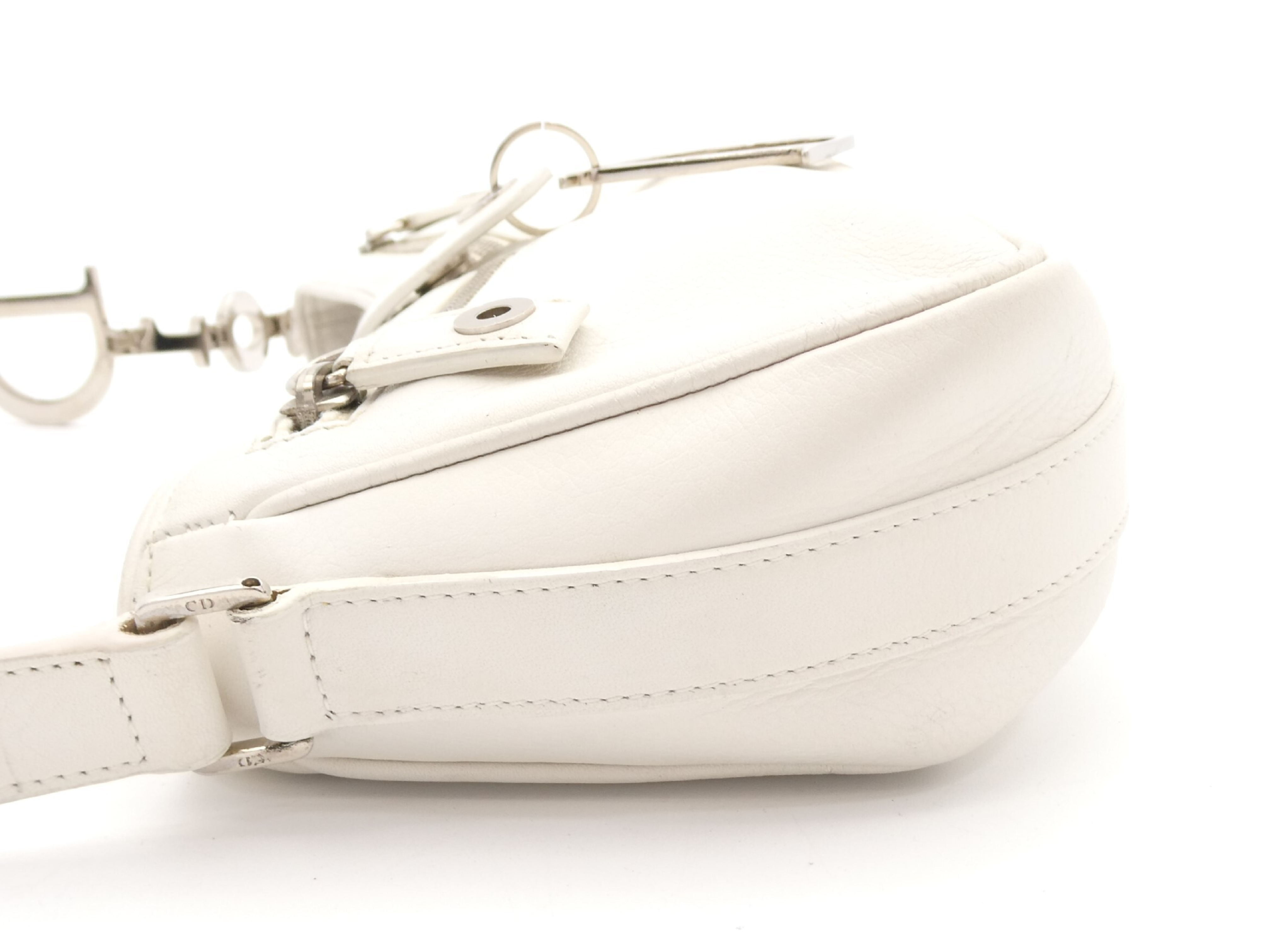 D charm leather shoulder bag — view 3