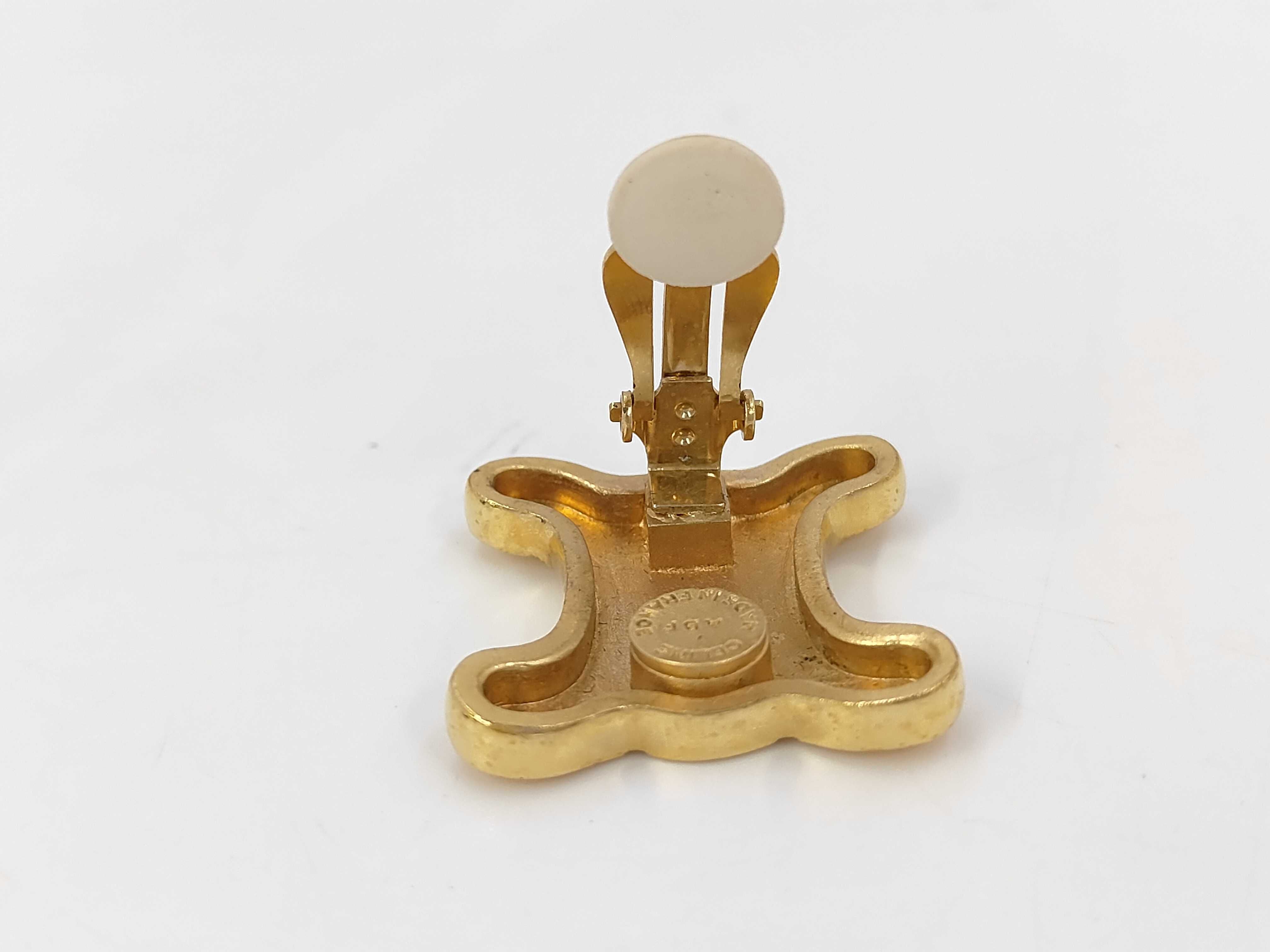 Triomphe Macadam Clip-on Earring, Gold, Single Earring — view 2