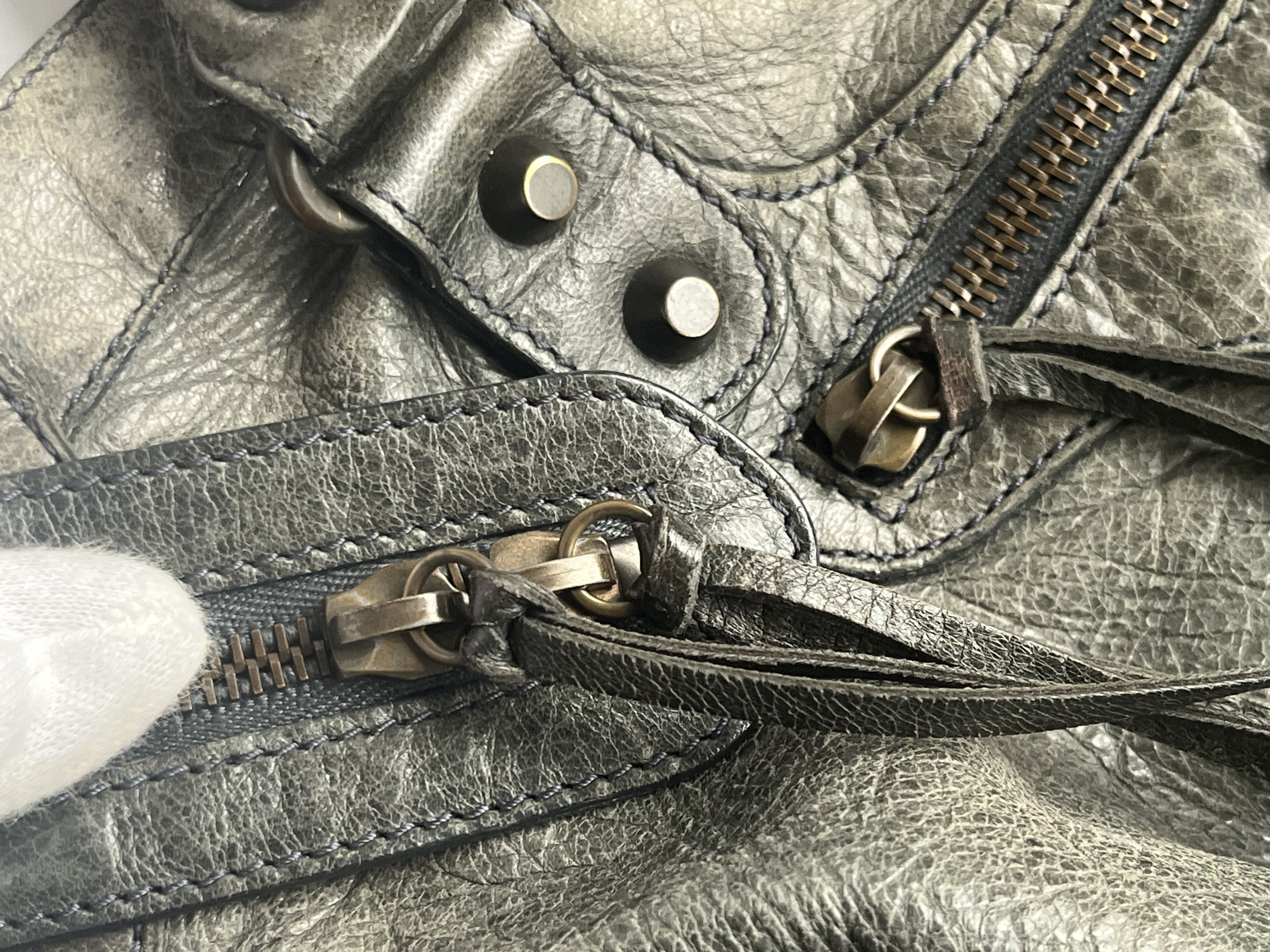The City Olive Black Shoulder Bag — view 13
