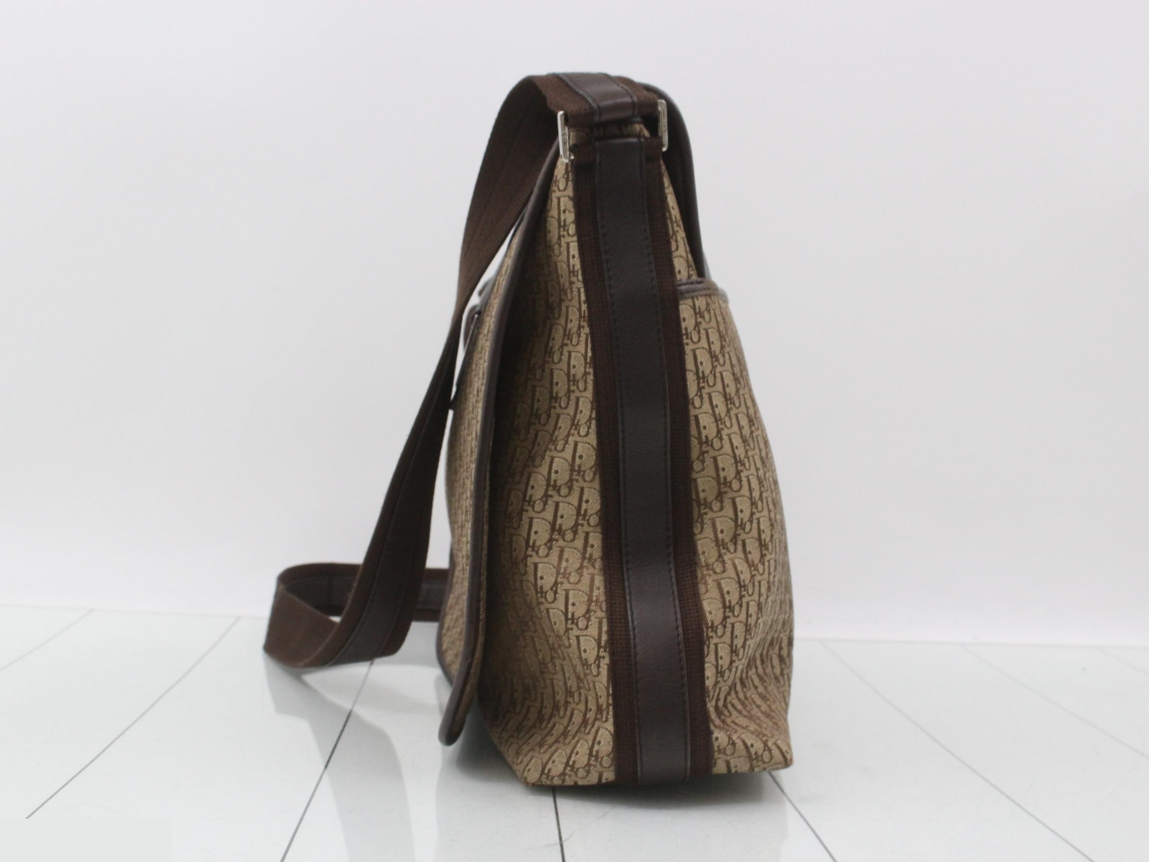 Trotter (bag) - Shoulder bag — view 3