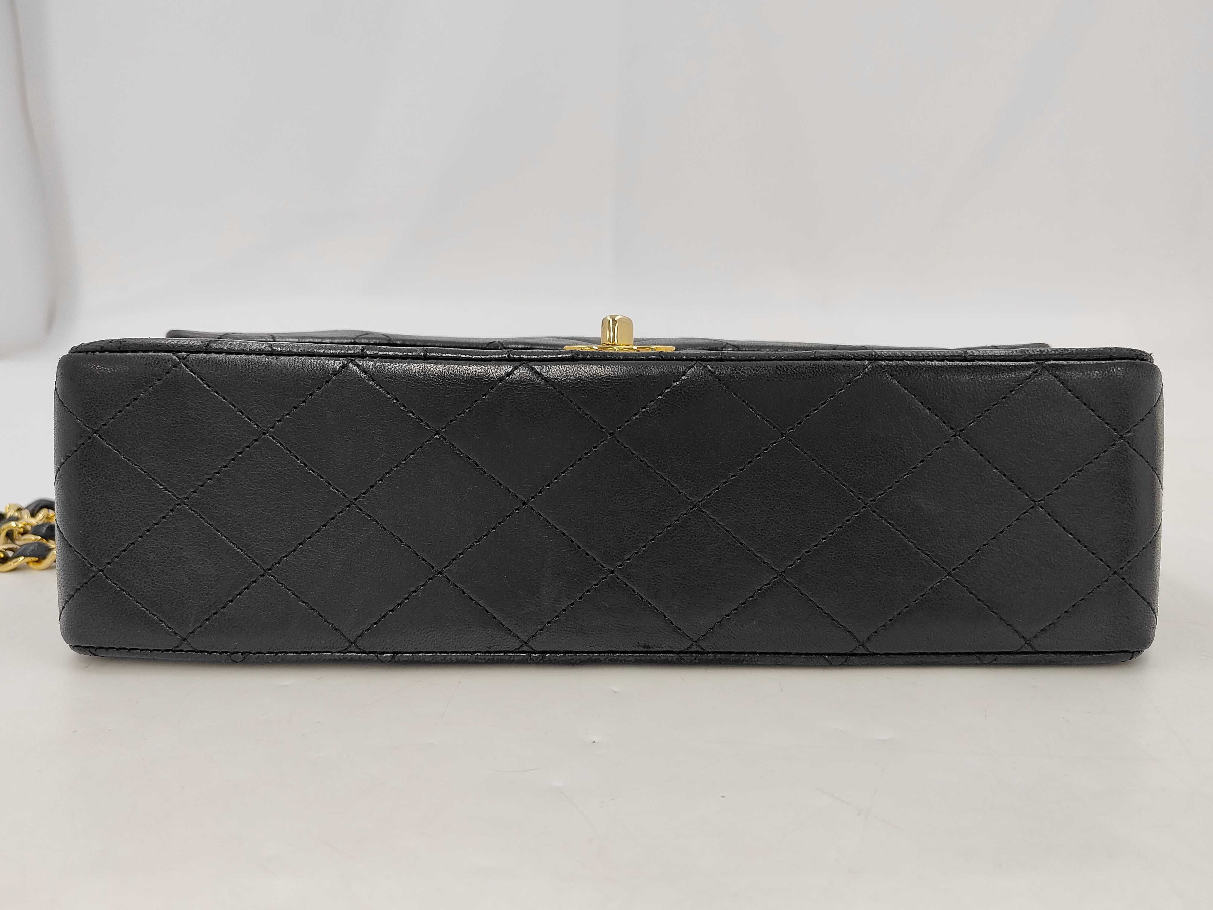 Matelassé 25 Lambskin Double Flap Double Chain Shoulder Bag — view 8