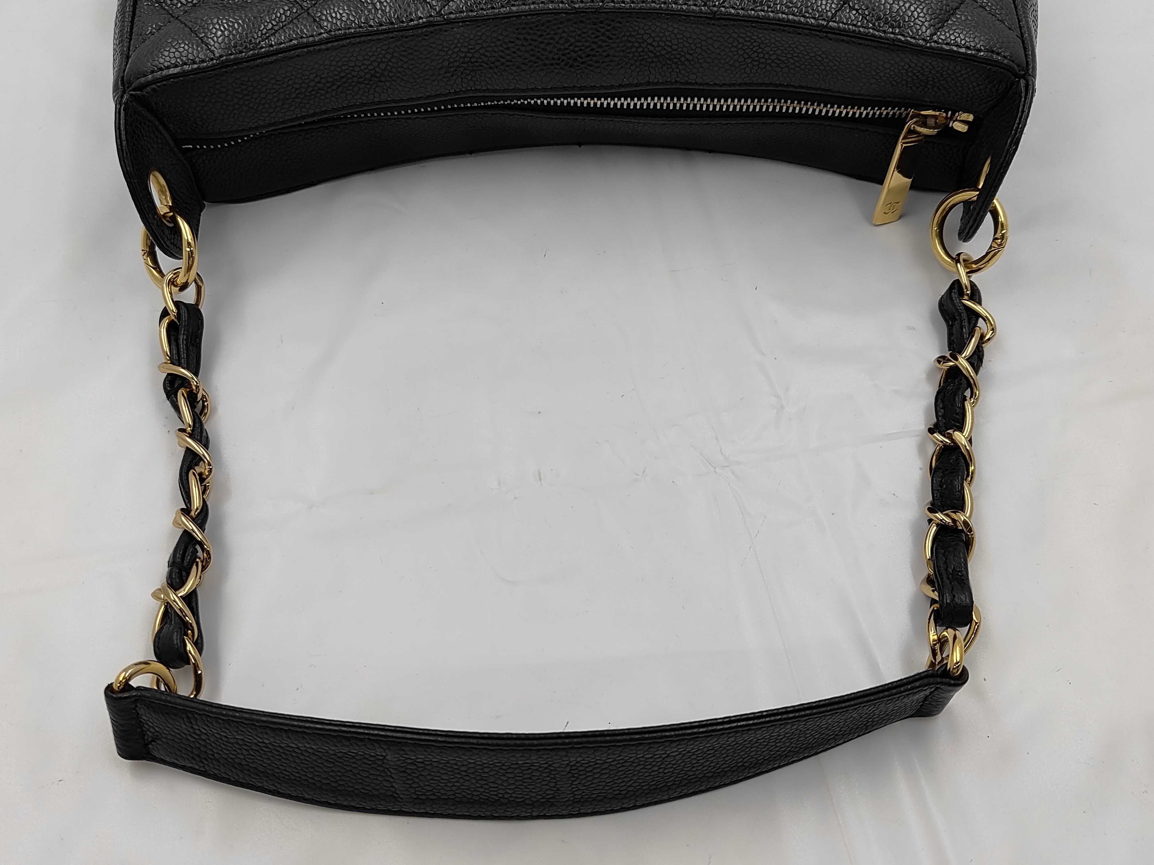 One-Shoulder Chain Shoulder Bag, Caviar Leather, Black, Series 7, Item No. 7324698 (Shoulder Bag) — view 3