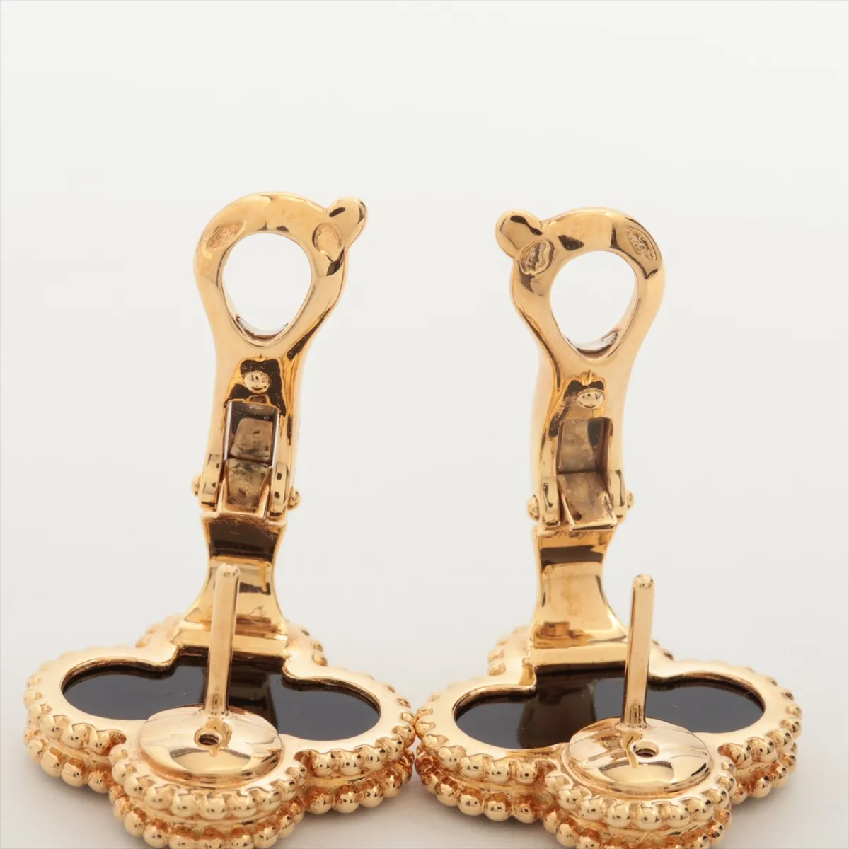 Vintage Alhambra Onyx Earrings, 750 (Yellow Gold), 6.8g, JE255983. Hallmark damaged, post soldered. — view 4