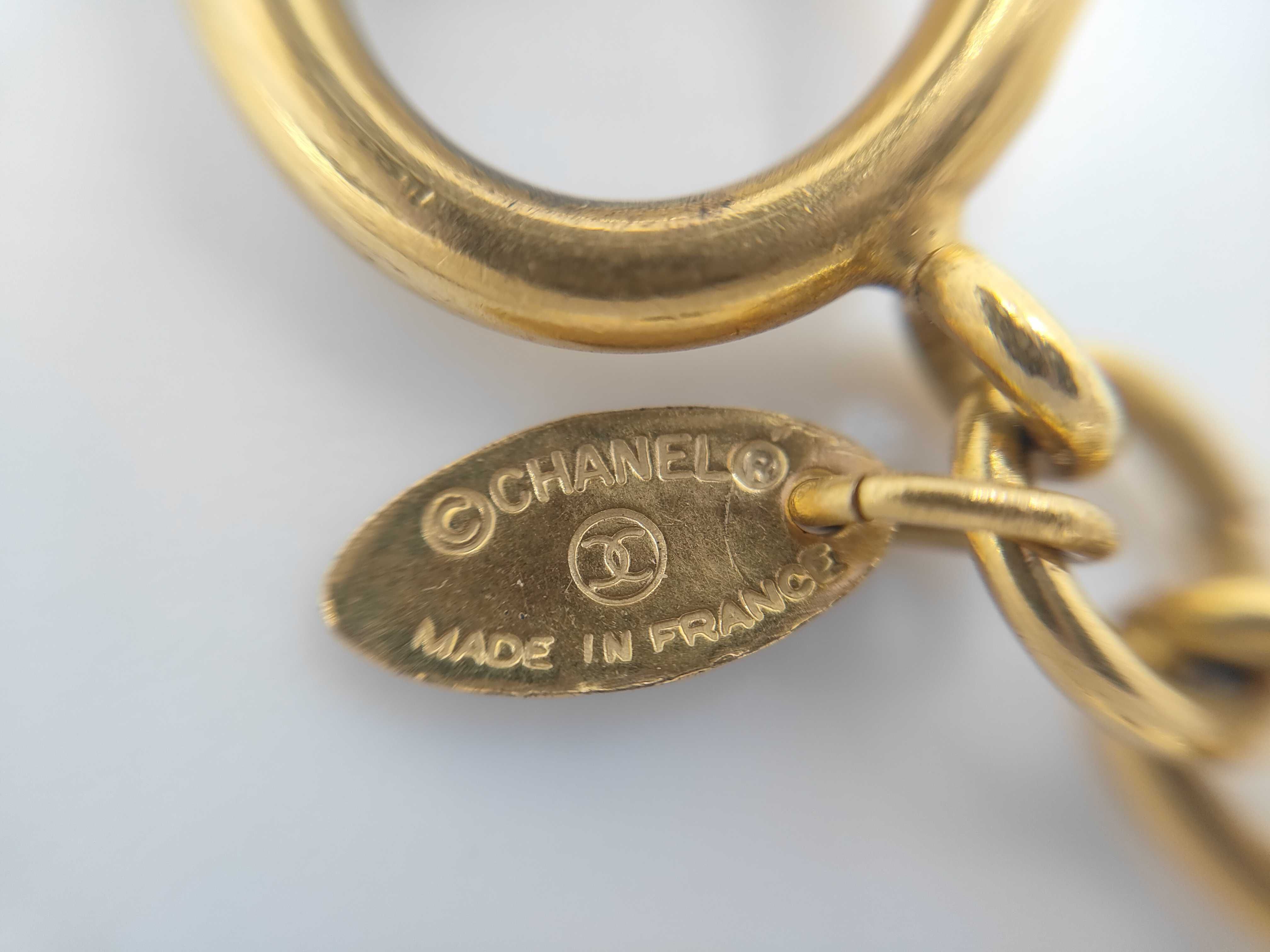gold necklace, diamond-shaped necklace — view 6