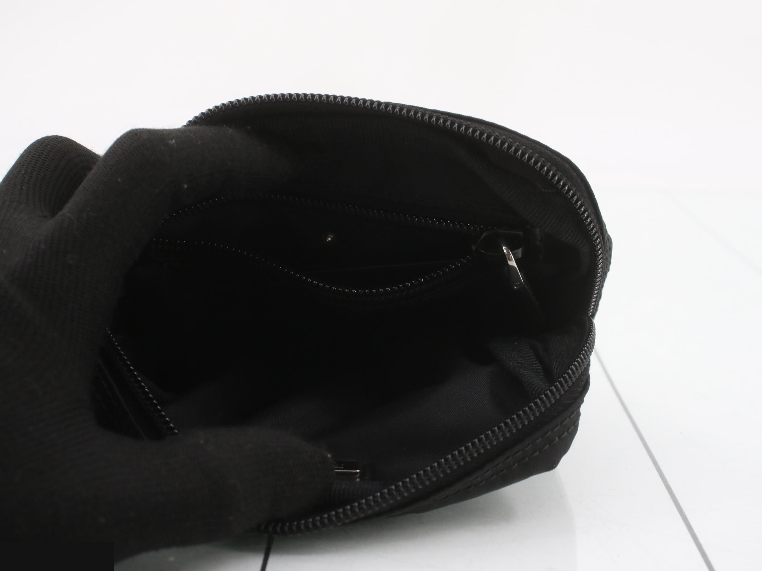 pouch — view 4
