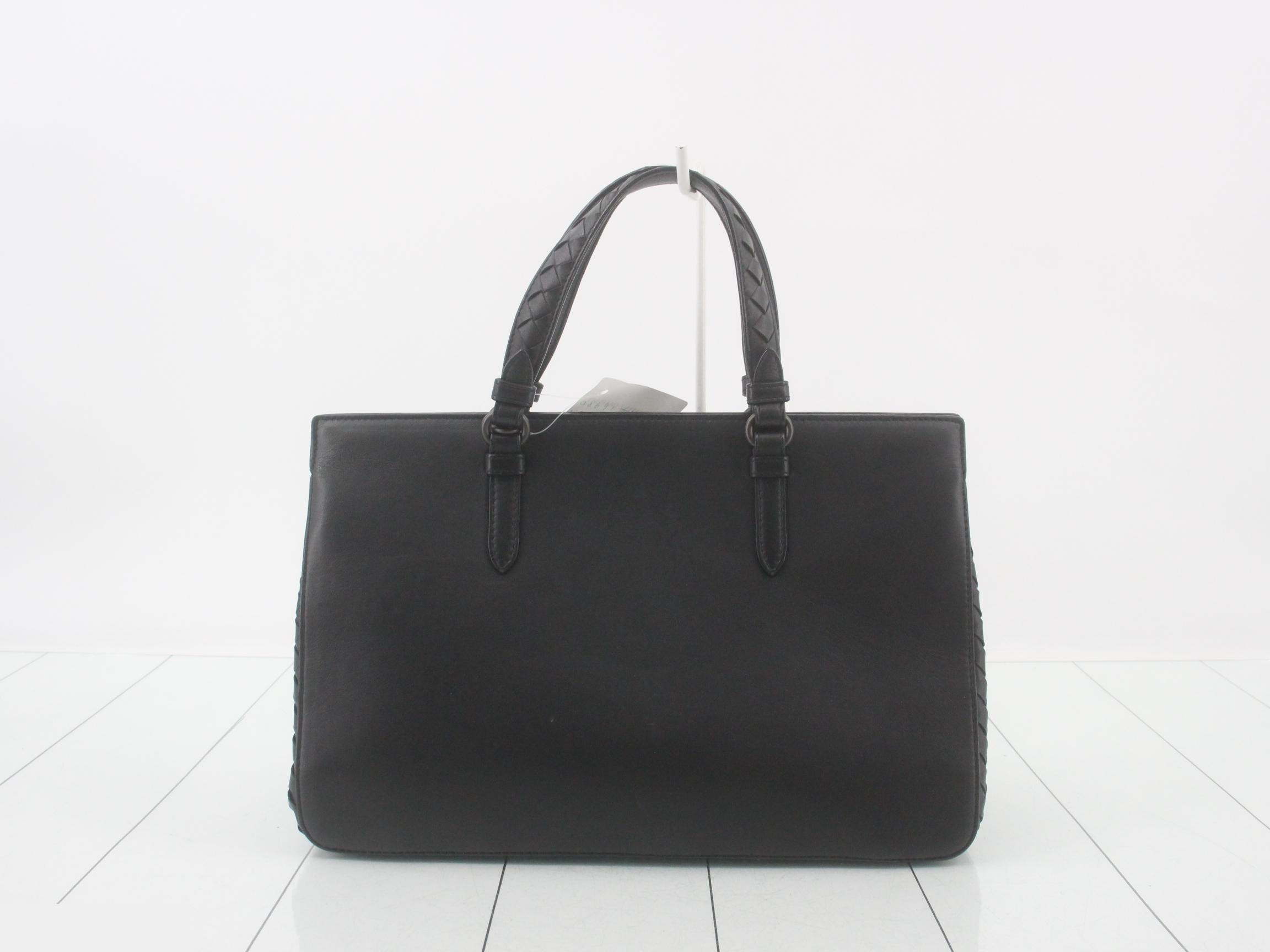 handbag — view 2