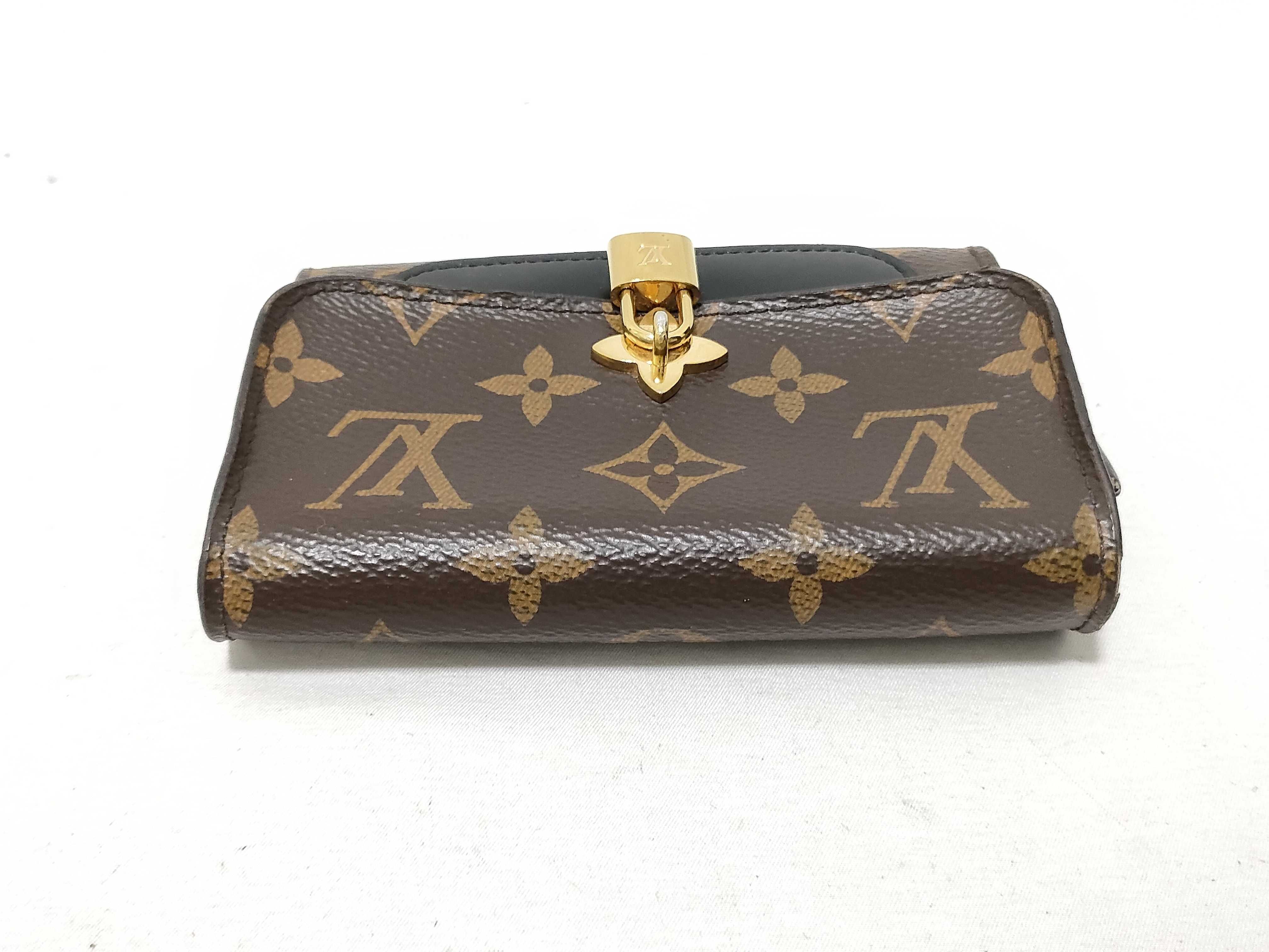 Monogram M62578 Portefeuille Flower Compact Wallet — view 6