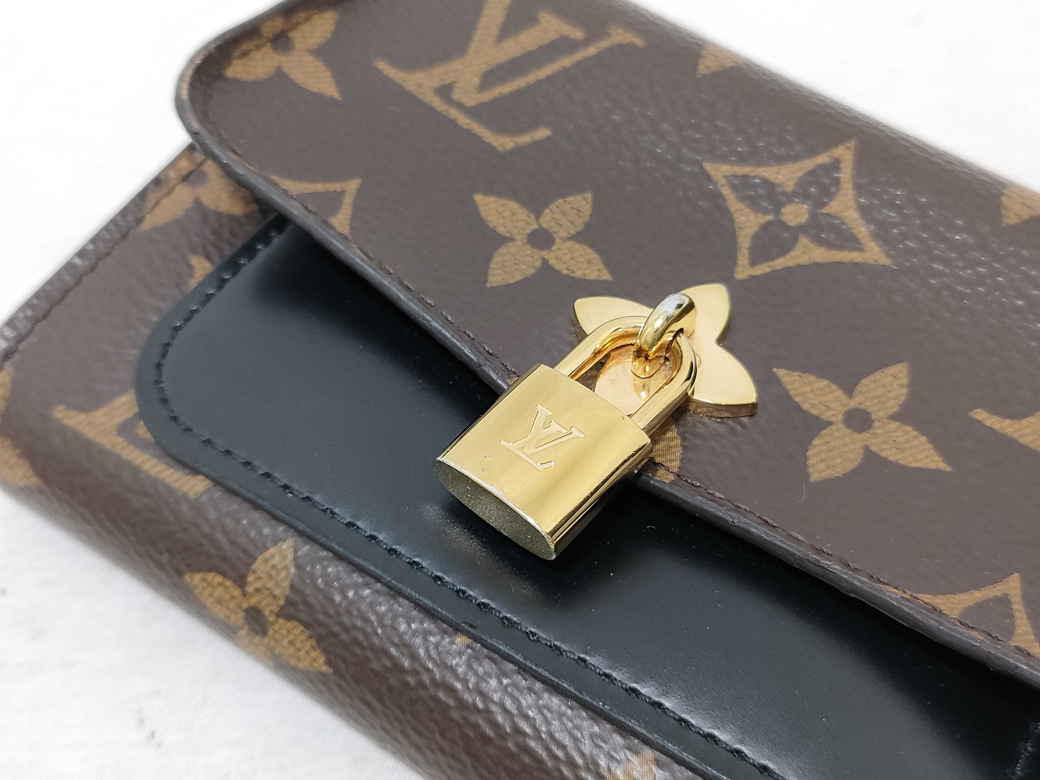 Monogram M62578 Portefeuille Flower Compact Wallet — view 7
