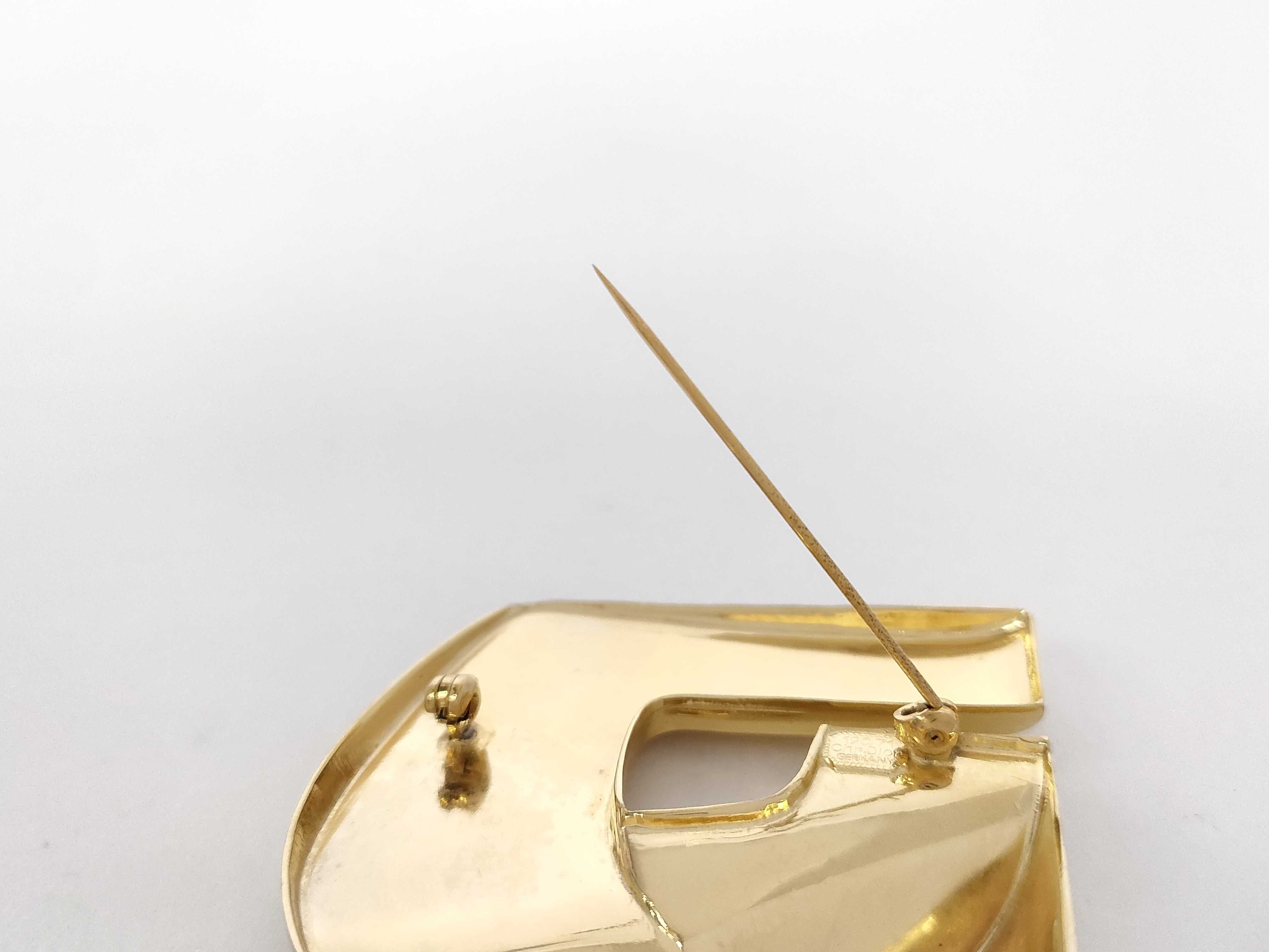 logo brooch — view 3