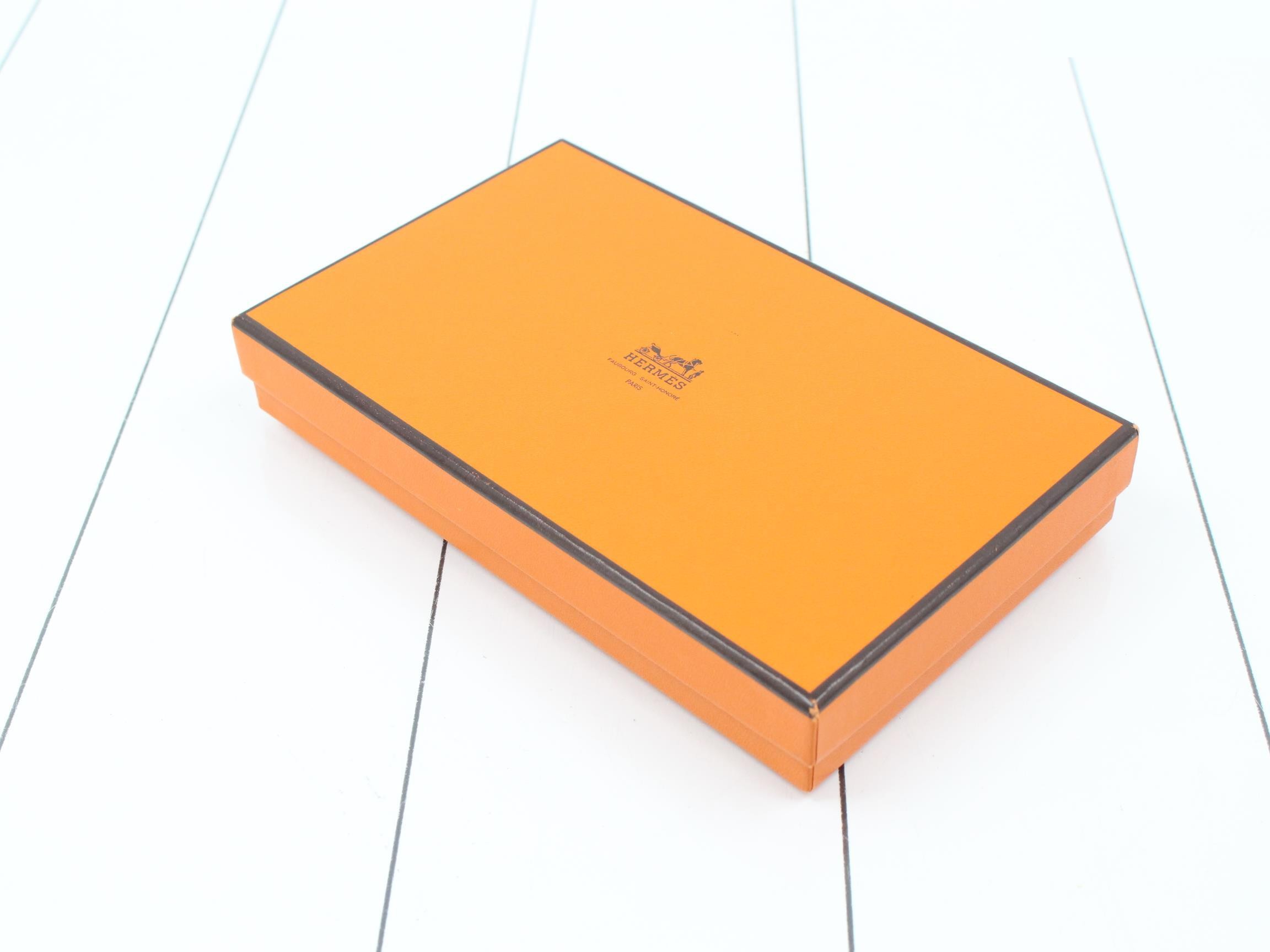 long wallet — view 5