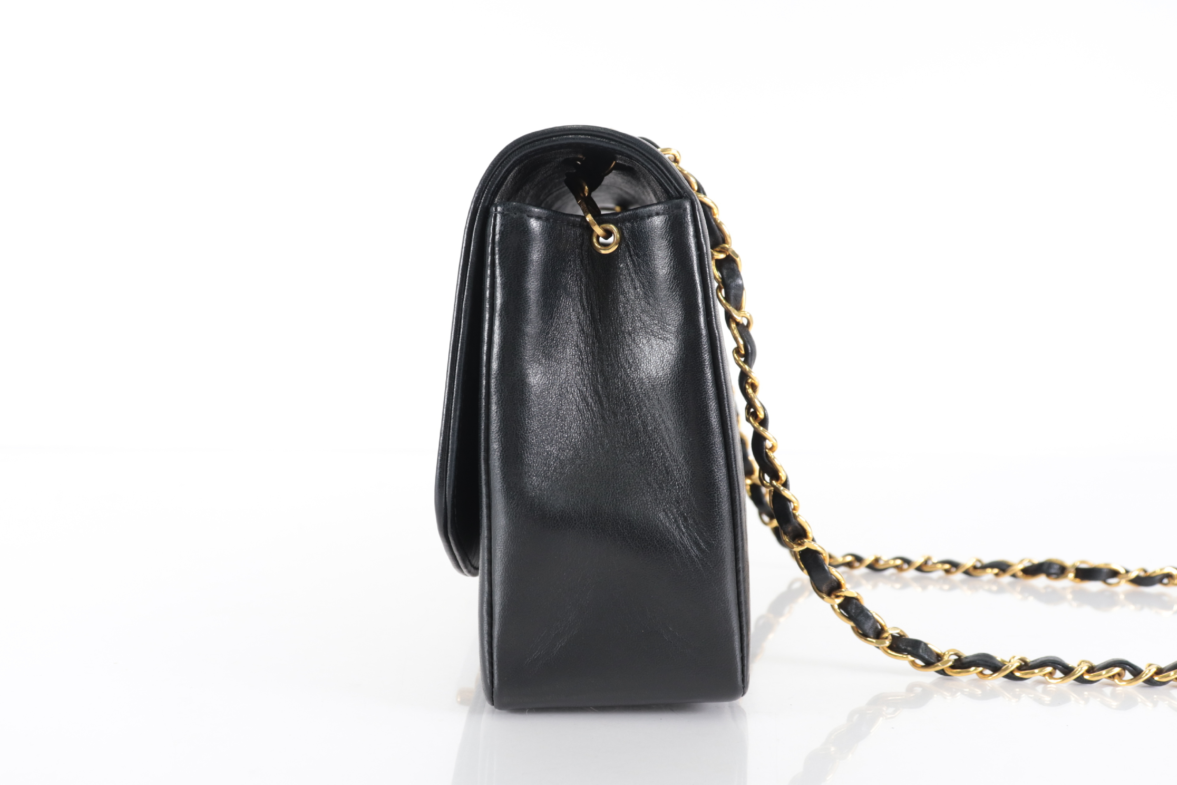 Diana 25 Lambskin Chain Shoulder Bag (Serial No. 4) — view 4